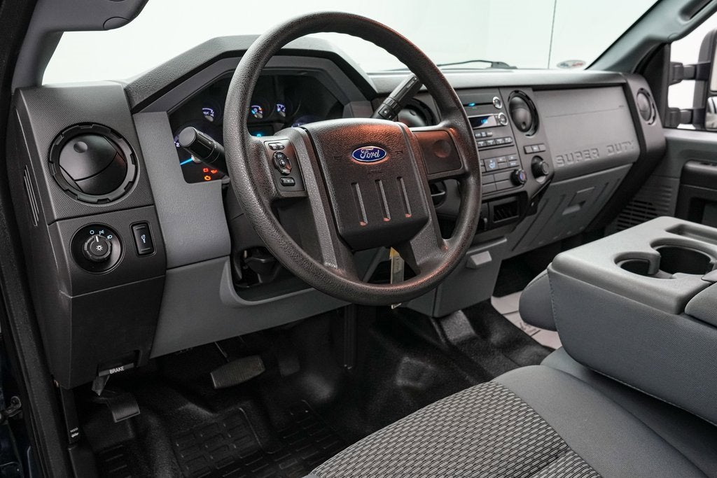 2016 Ford Super Duty F-350 SRW XL