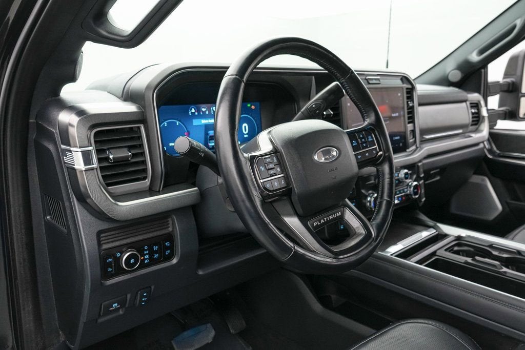 2025 Ford Super Duty F-350 SRW Platinum