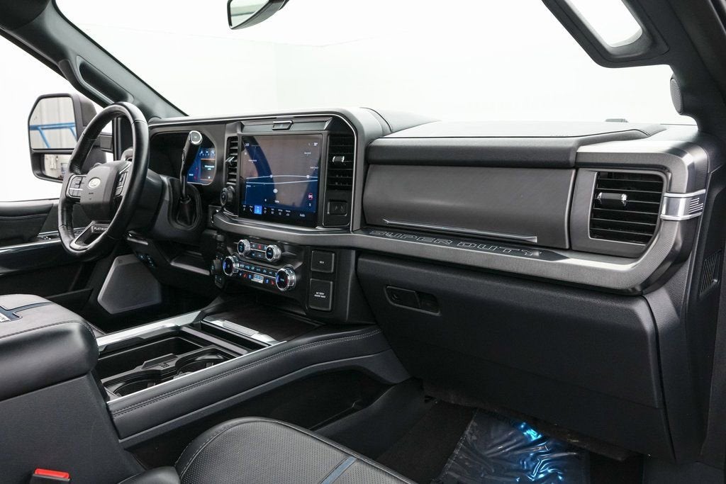 2025 Ford Super Duty F-350 SRW Platinum