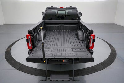 2025 Ford Super Duty F-350 SRW Platinum