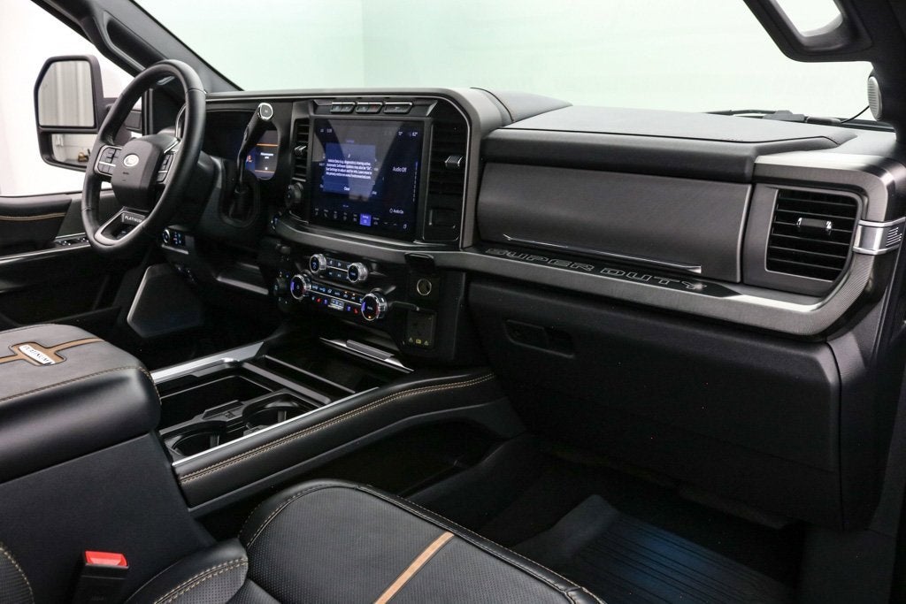 2024 Ford Super Duty F-350 SRW Platinum