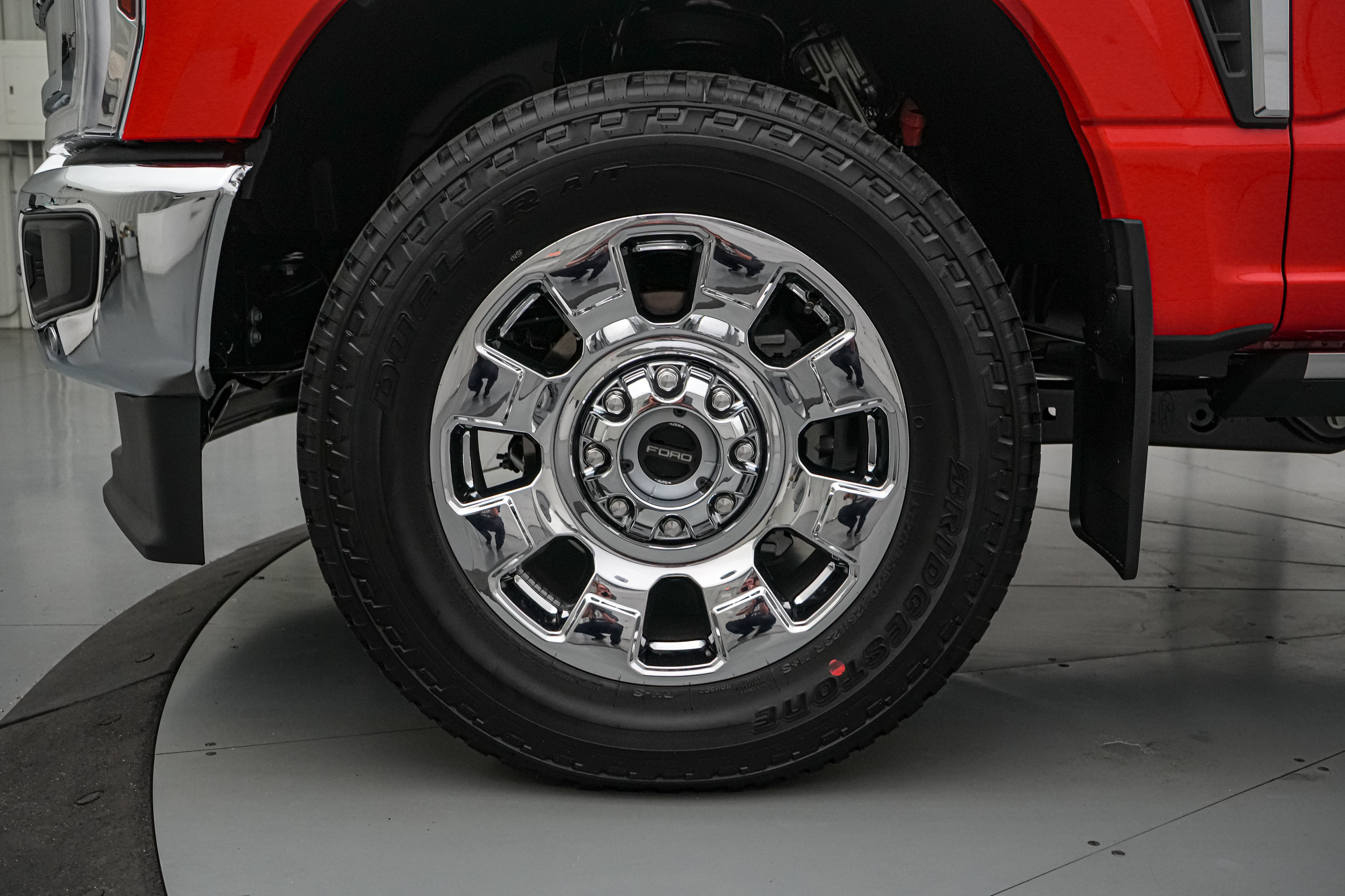 2026 Ford Super Duty F-350 SRW LARIAT