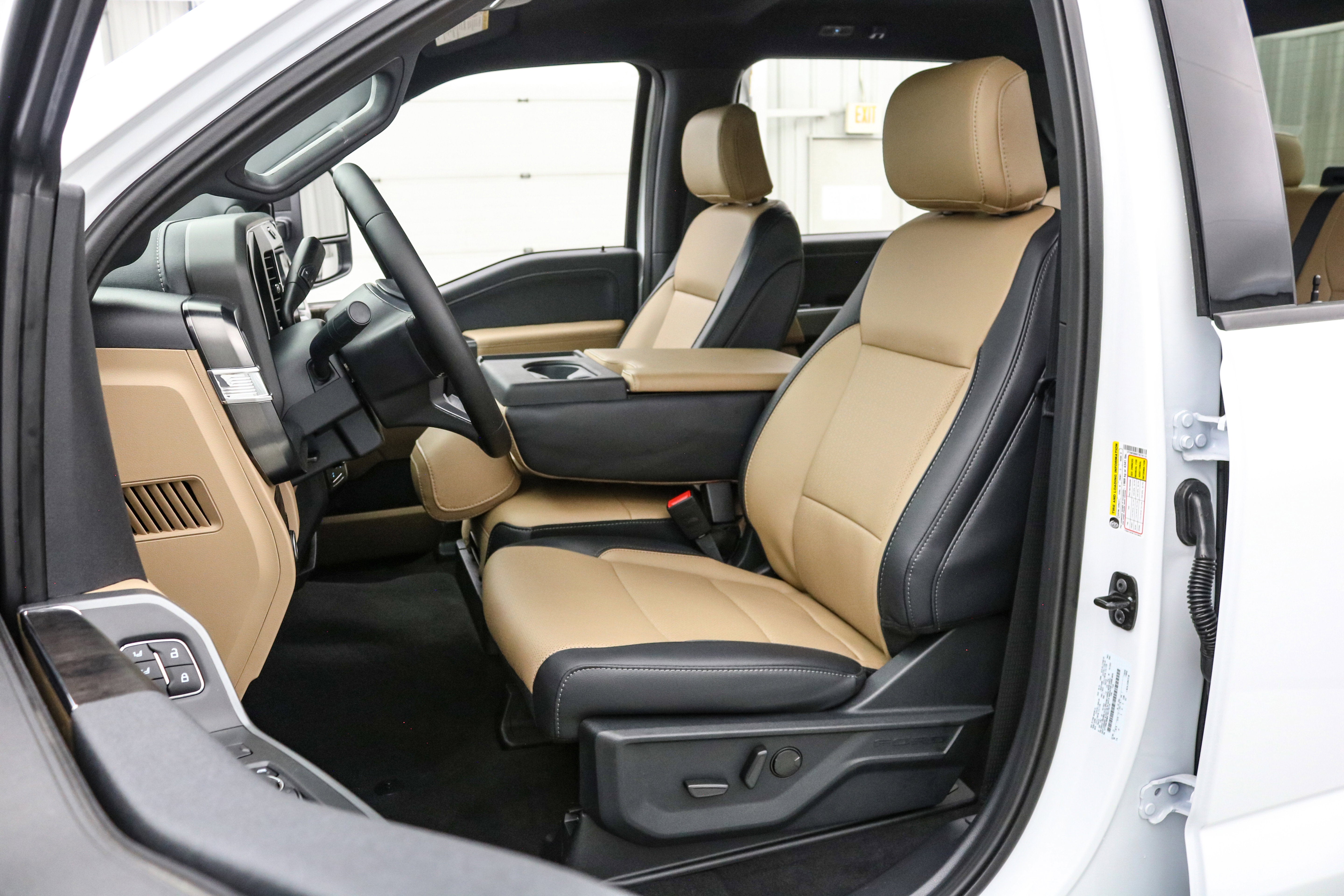 2026 Ford Super Duty F-350 SRW LARIAT