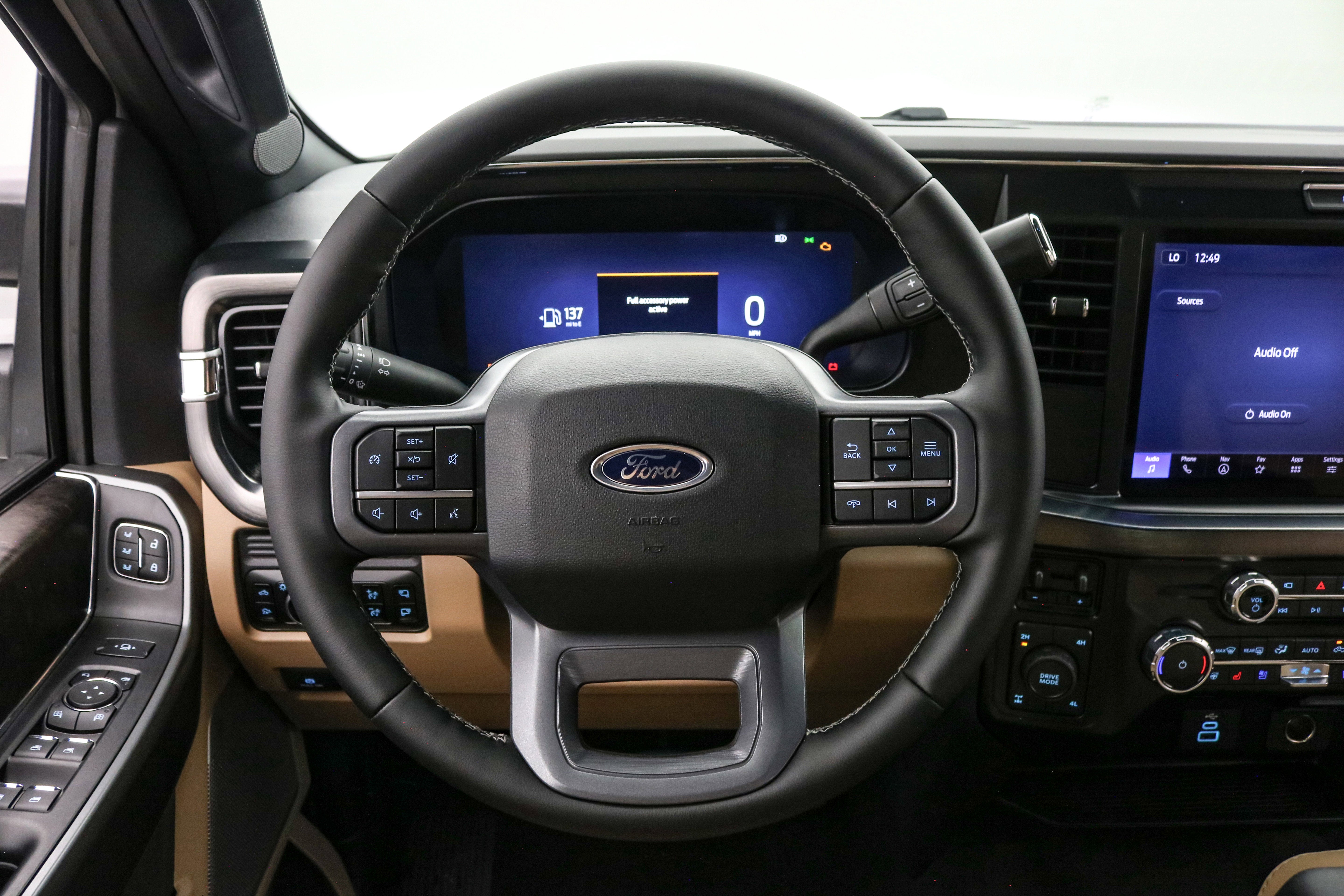 2026 Ford Super Duty F-350 SRW LARIAT