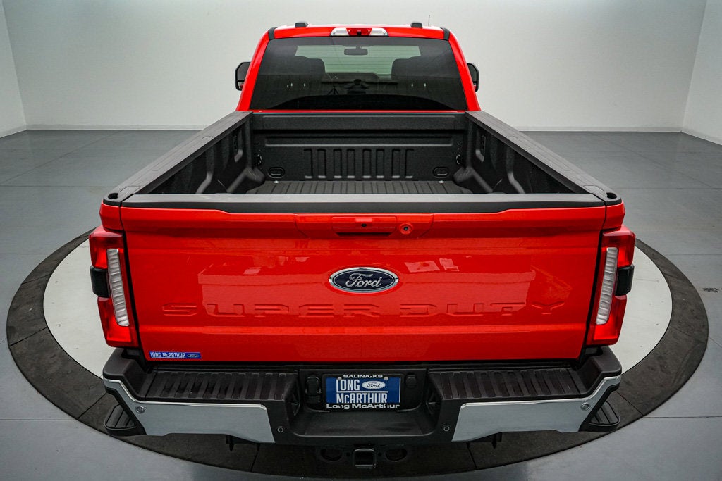 2026 Ford Super Duty F-350 SRW LARIAT