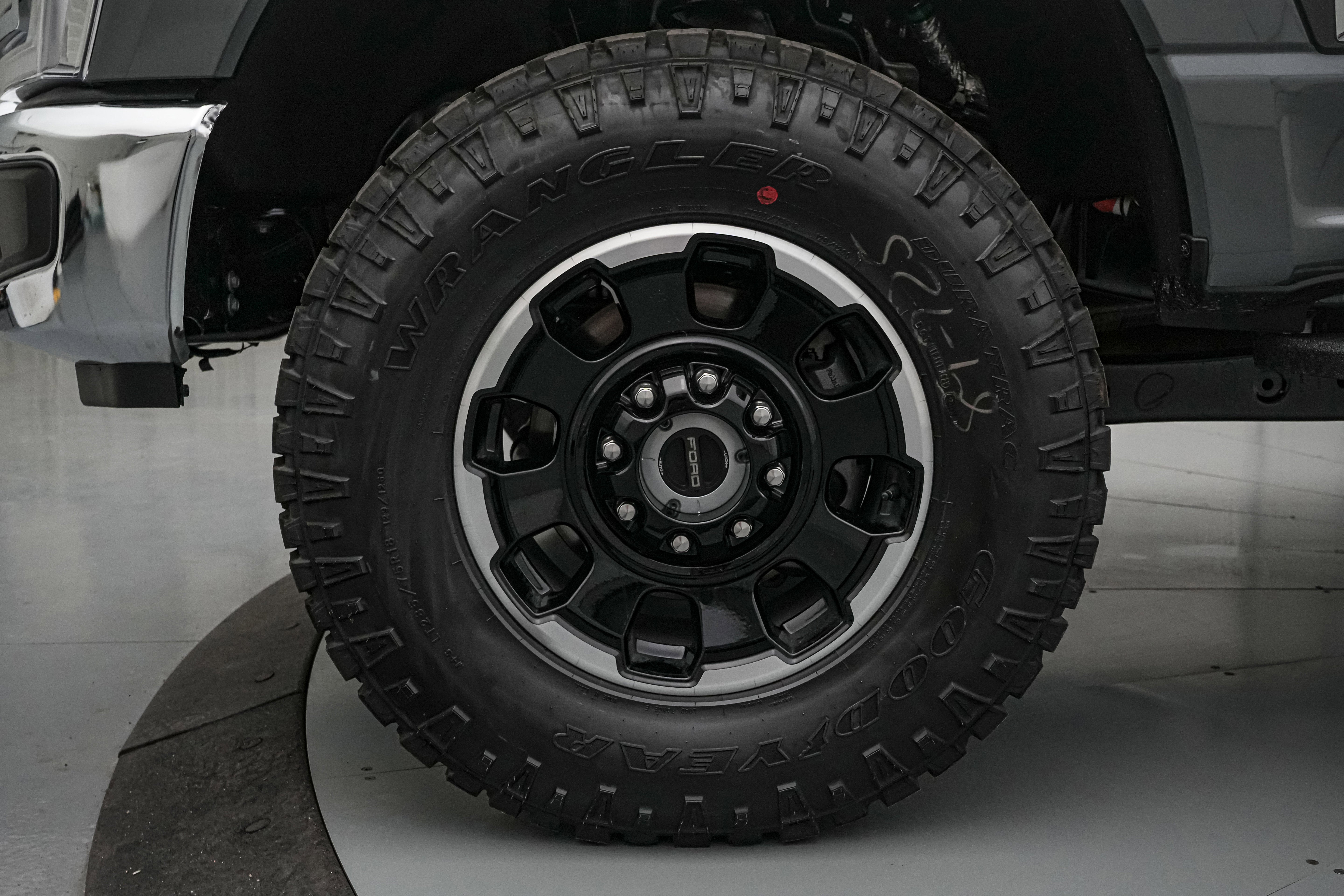 2026 Ford Super Duty F-350 SRW XLT Tremor