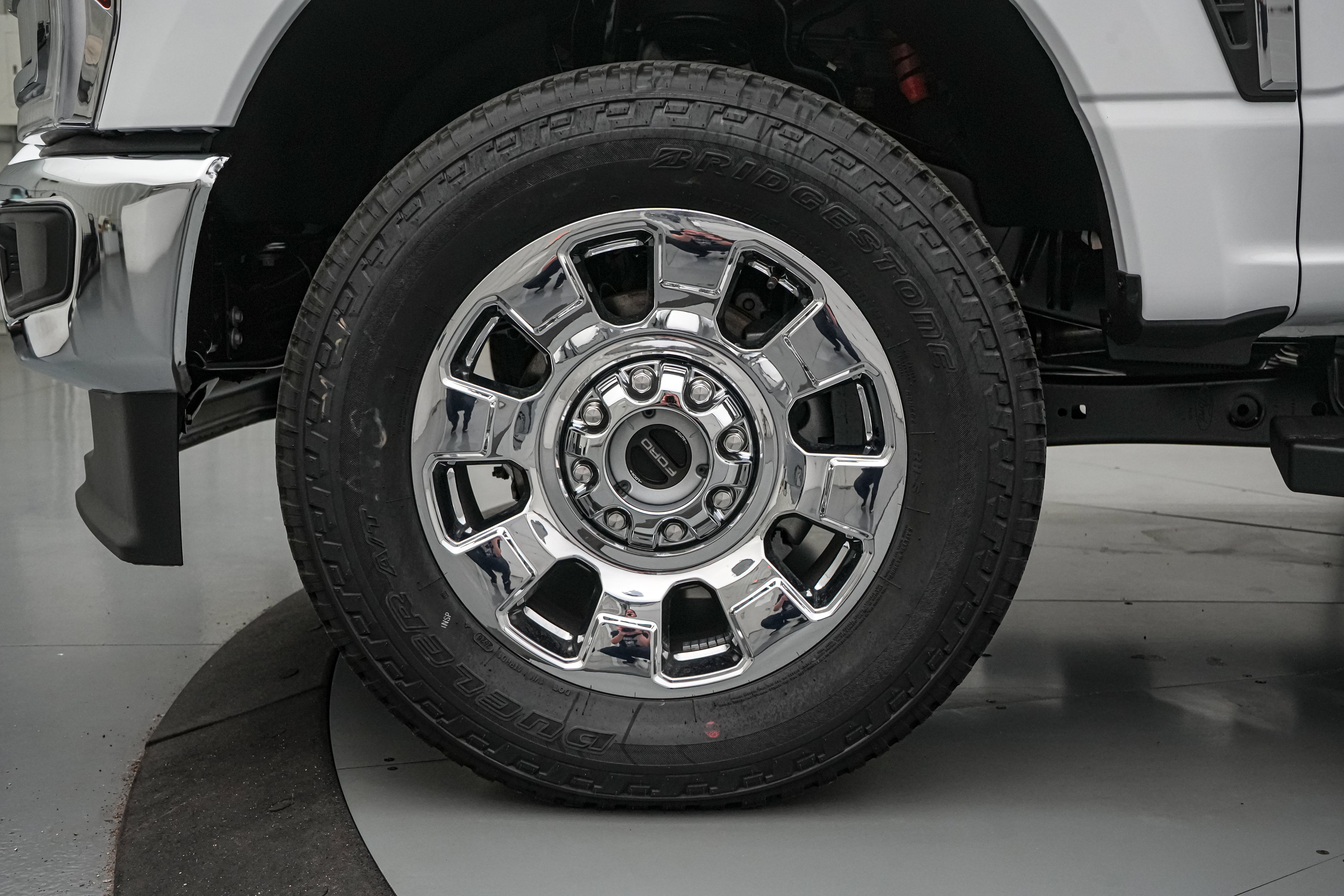 2026 Ford Super Duty F-350 SRW Lariat