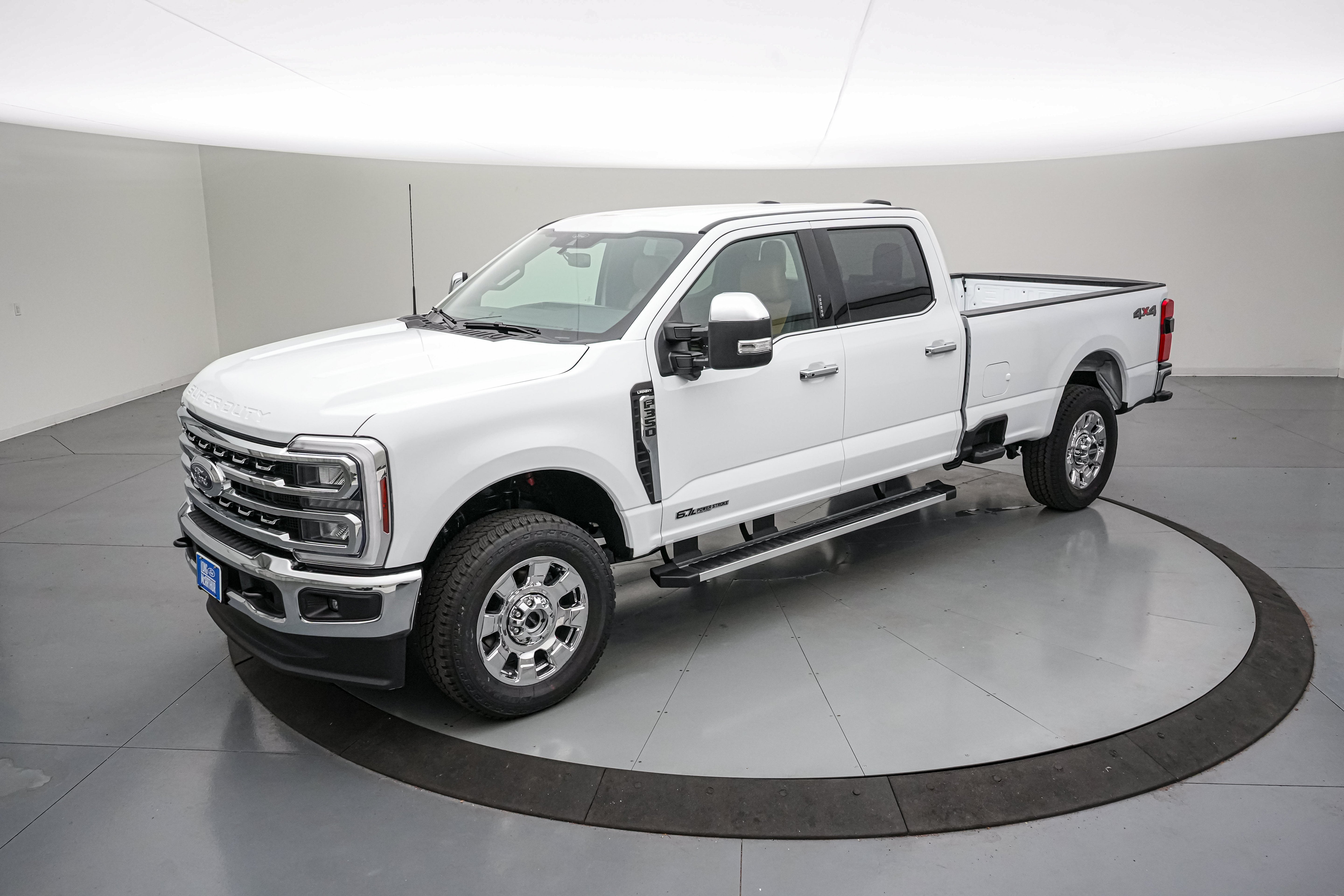 2026 Ford Super Duty F-350 SRW Lariat