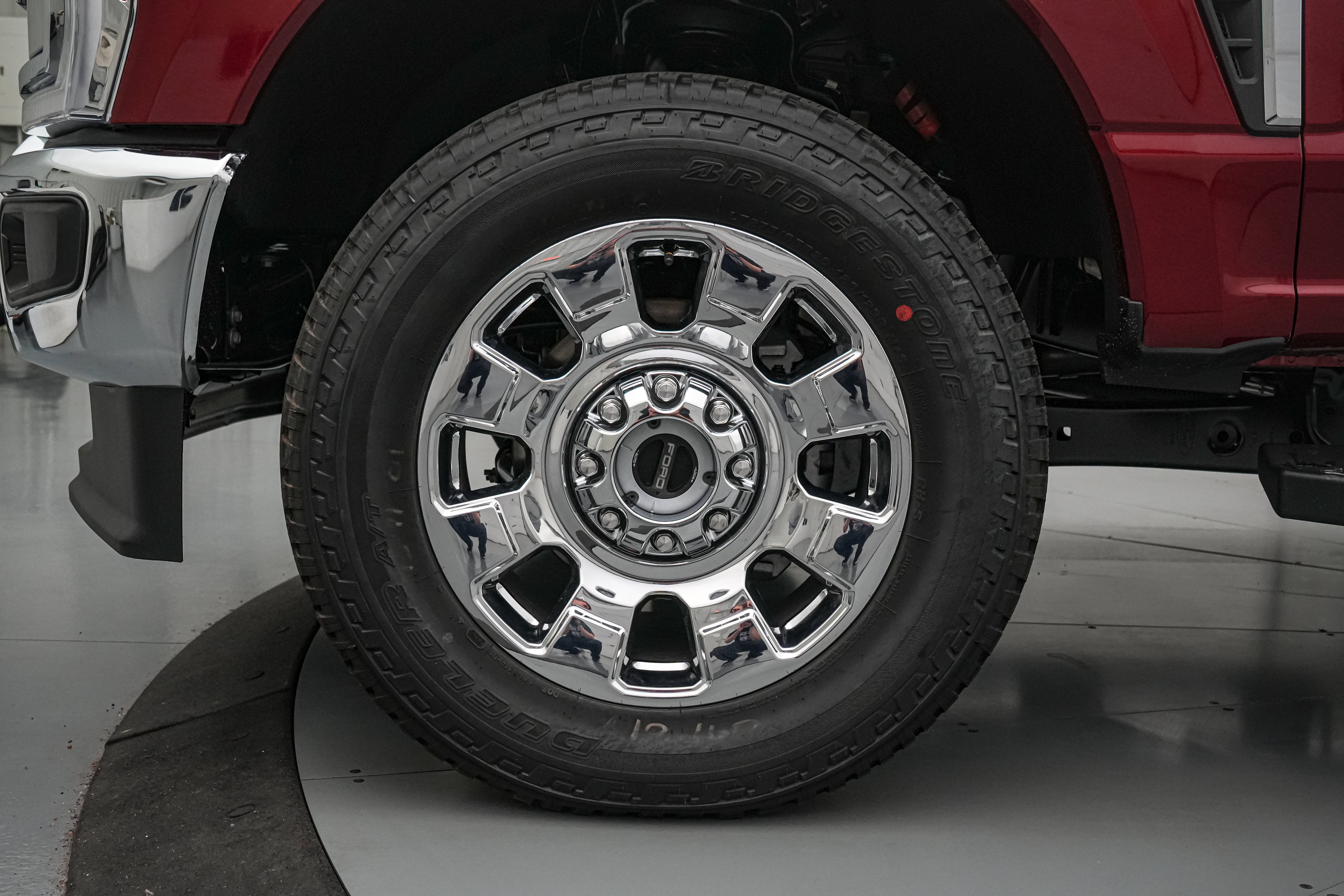 2026 Ford Super Duty F-350 SRW LARIAT