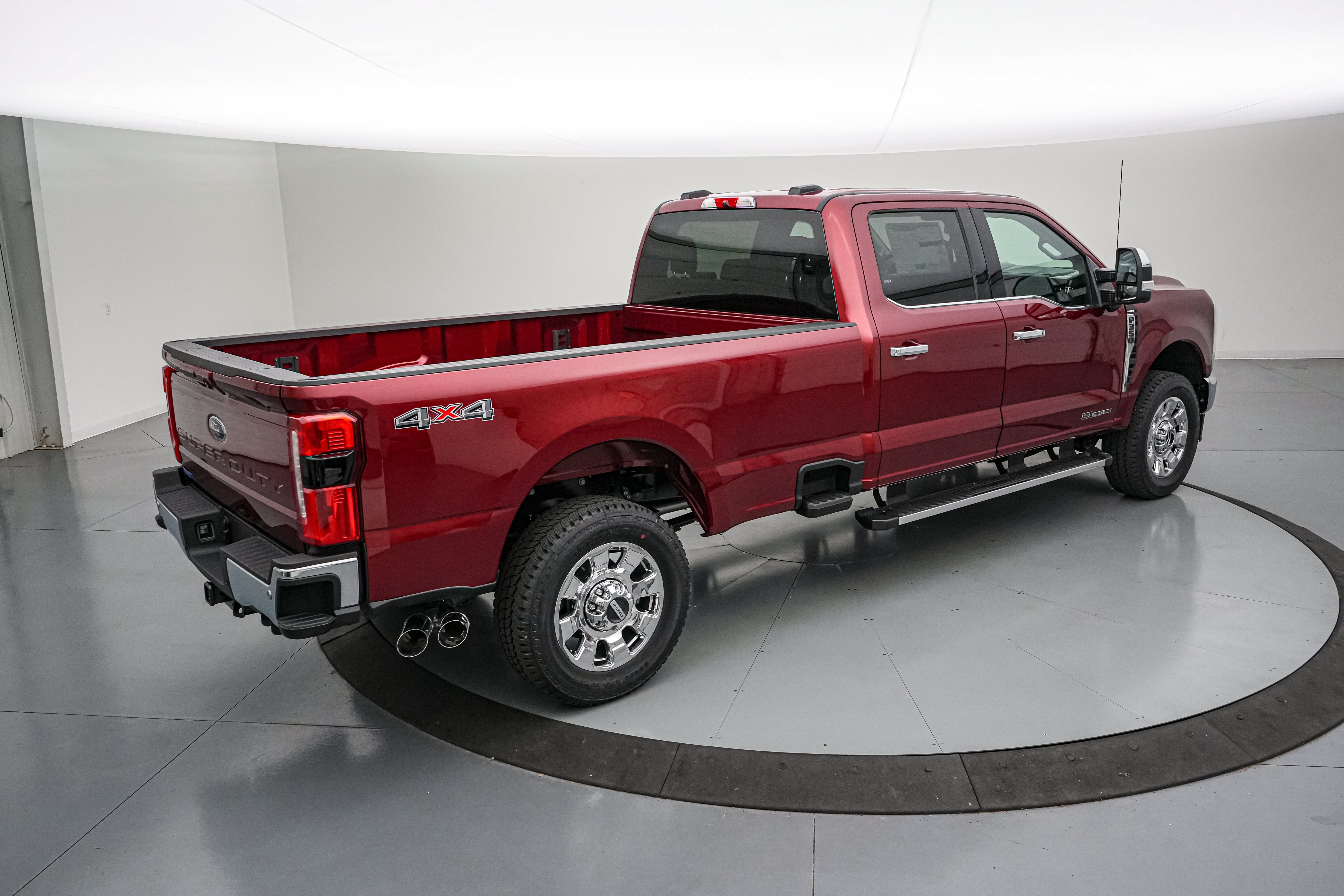 2026 Ford Super Duty F-350 SRW LARIAT