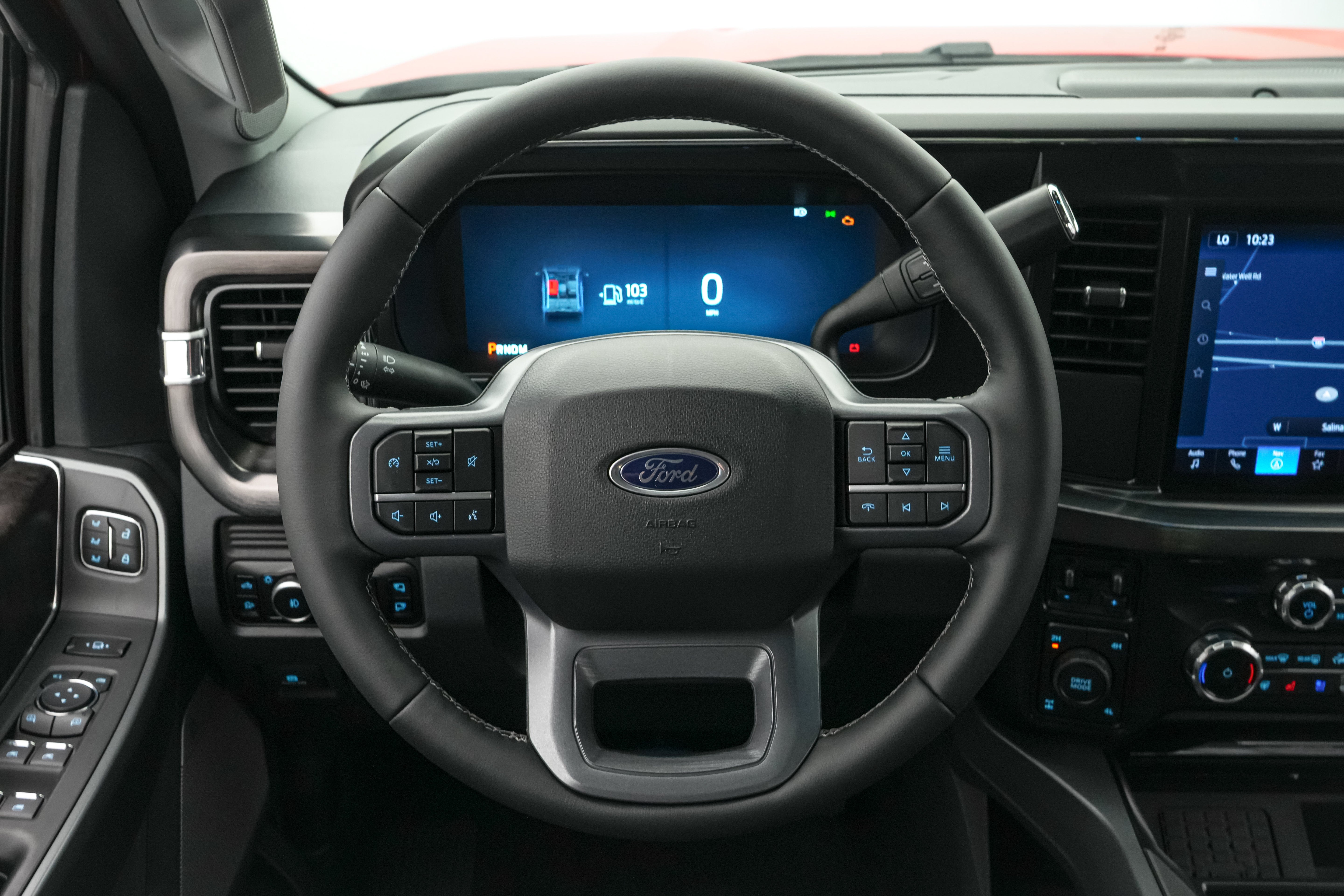 2026 Ford Super Duty F-350 SRW Lariat