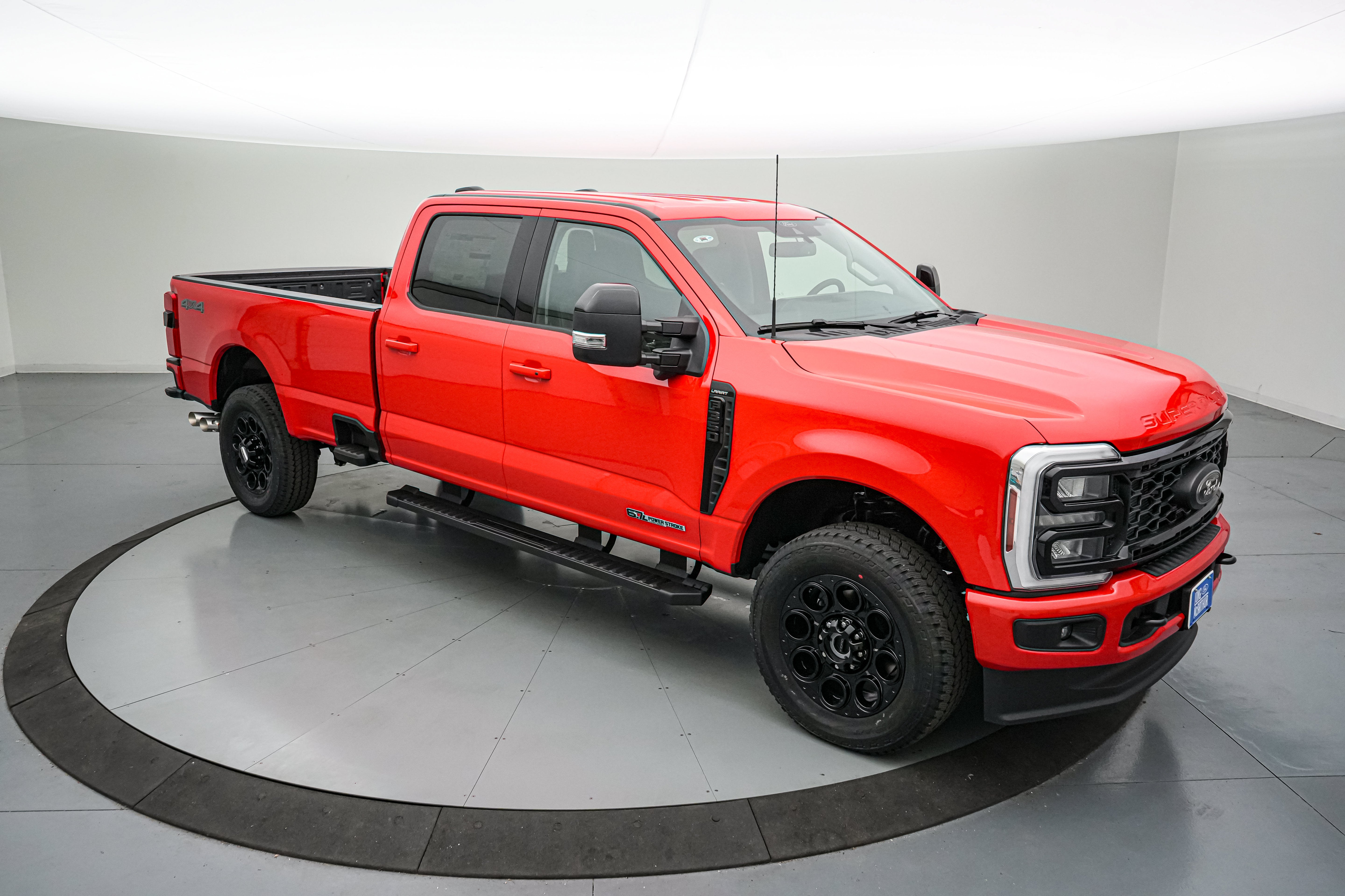 2026 Ford Super Duty F-350 SRW Lariat