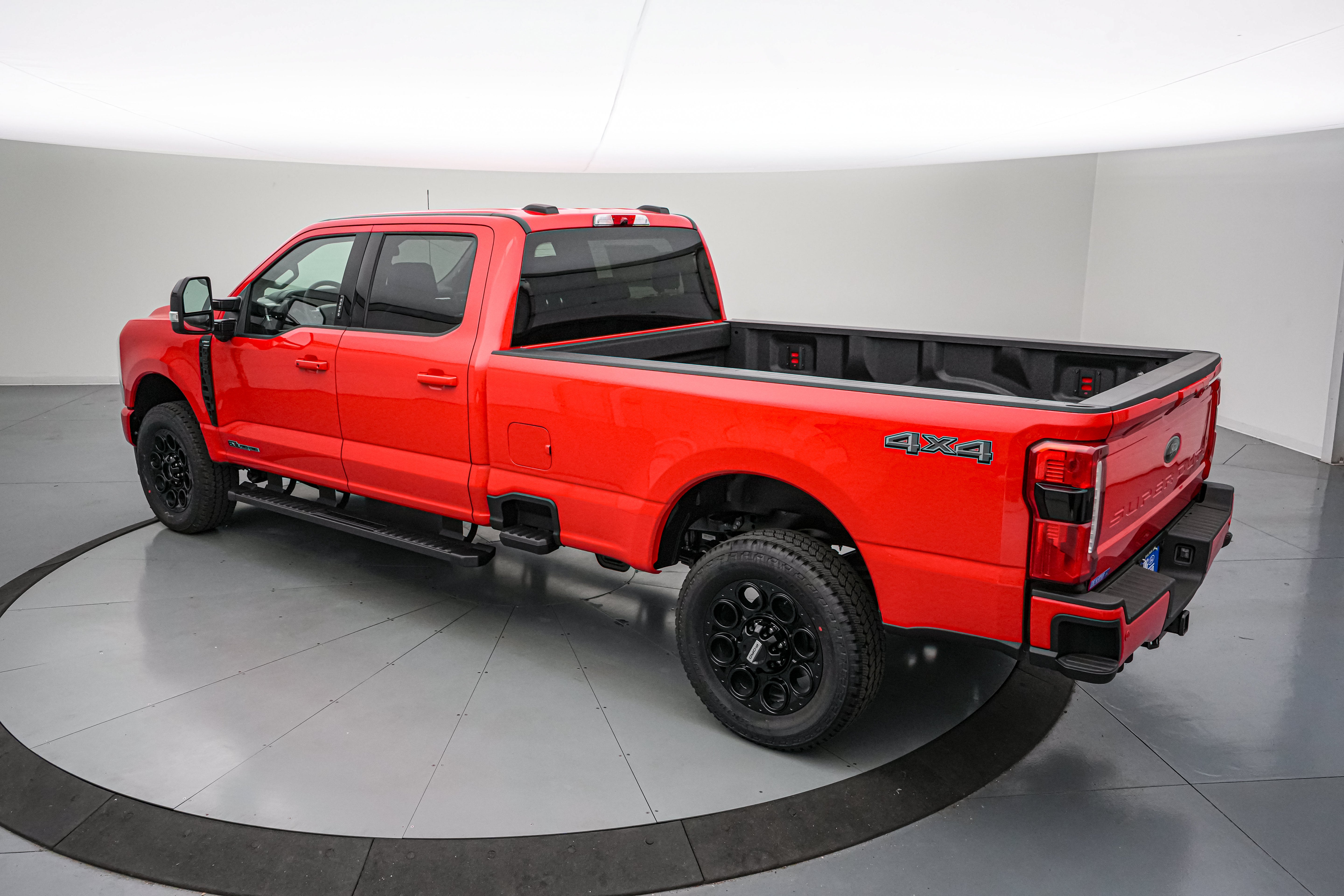 2026 Ford Super Duty F-350 SRW Lariat
