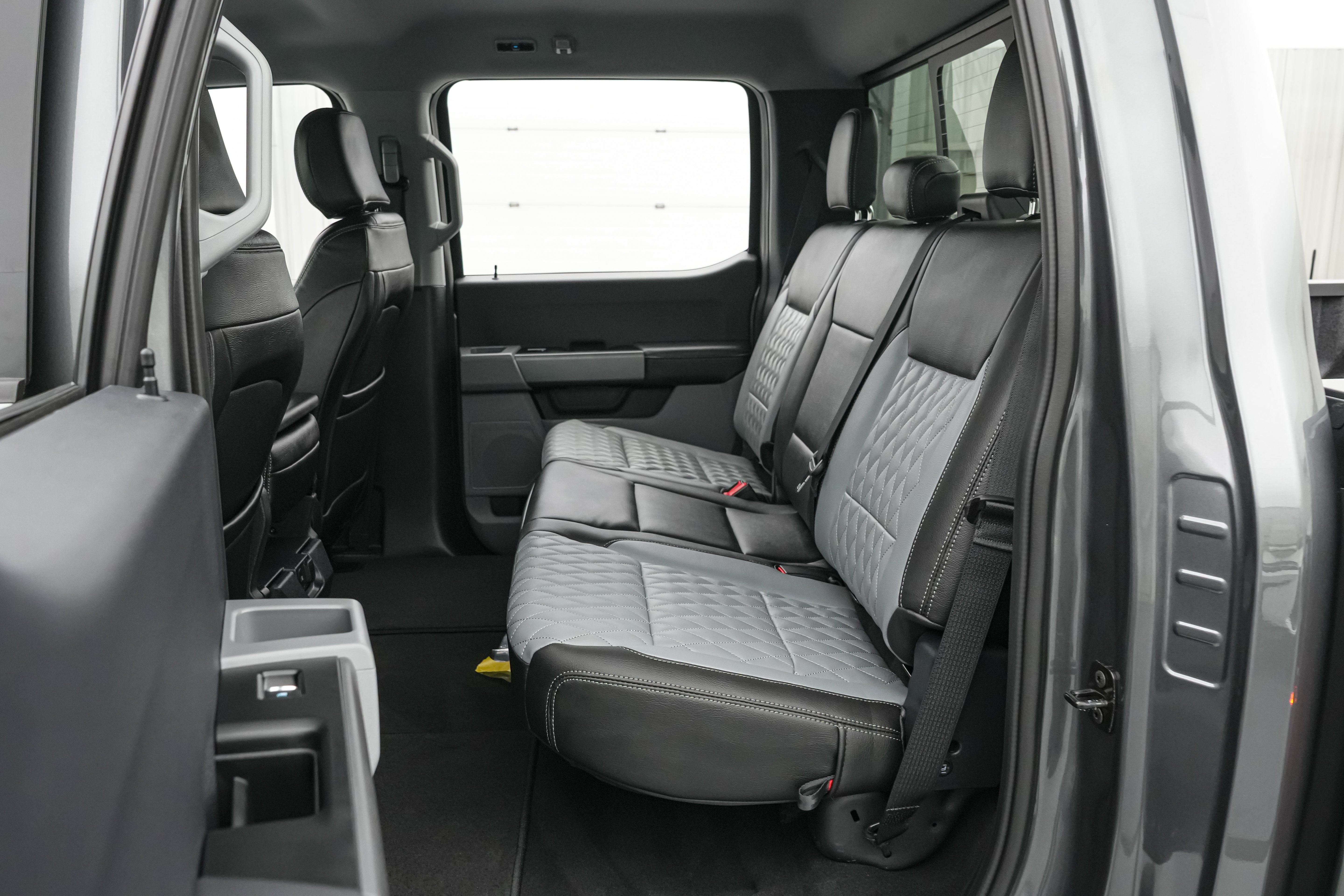 2026 Ford Super Duty F-350 DRW XLT Special Edition