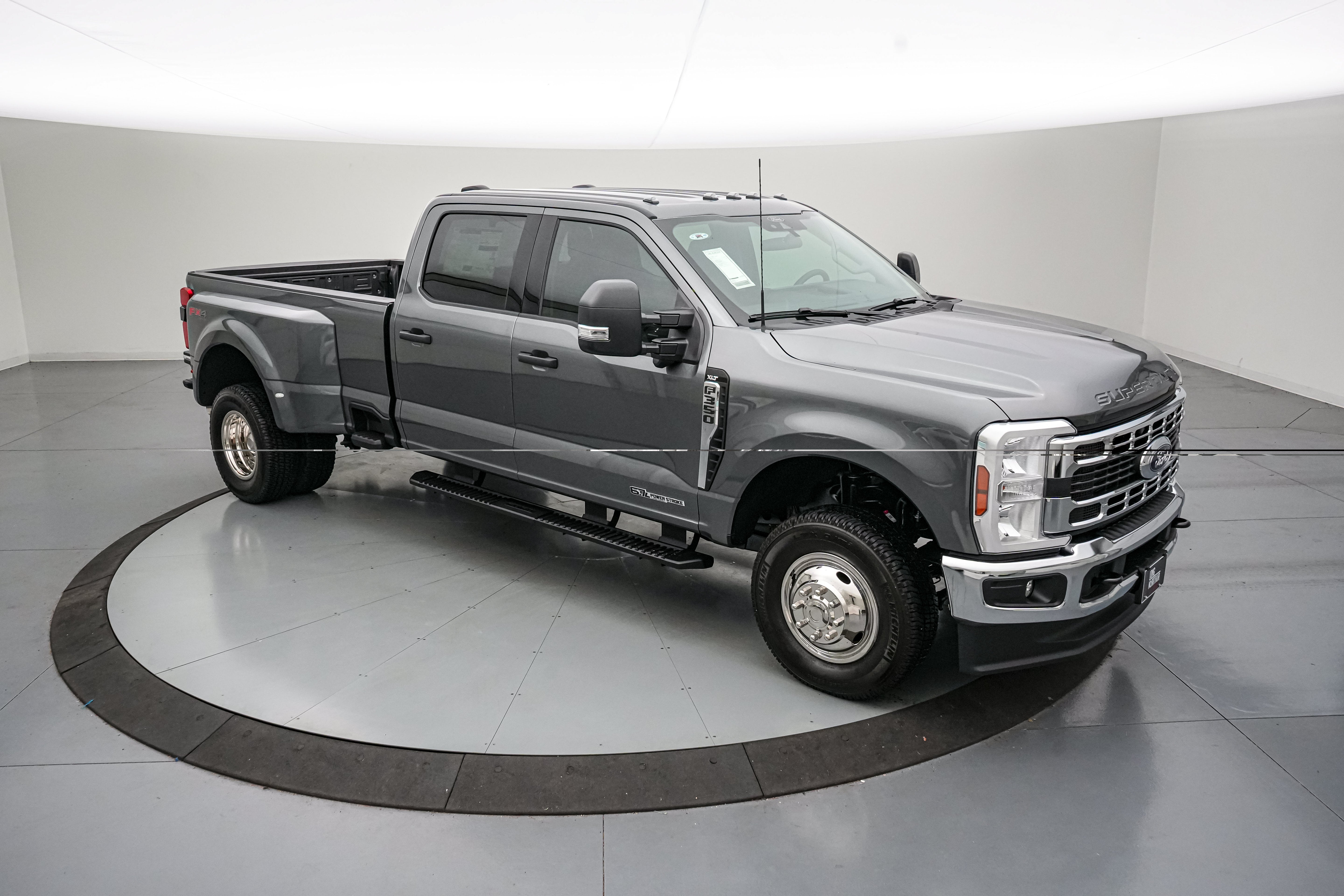 2026 Ford Super Duty F-350 DRW XLT Special Edition