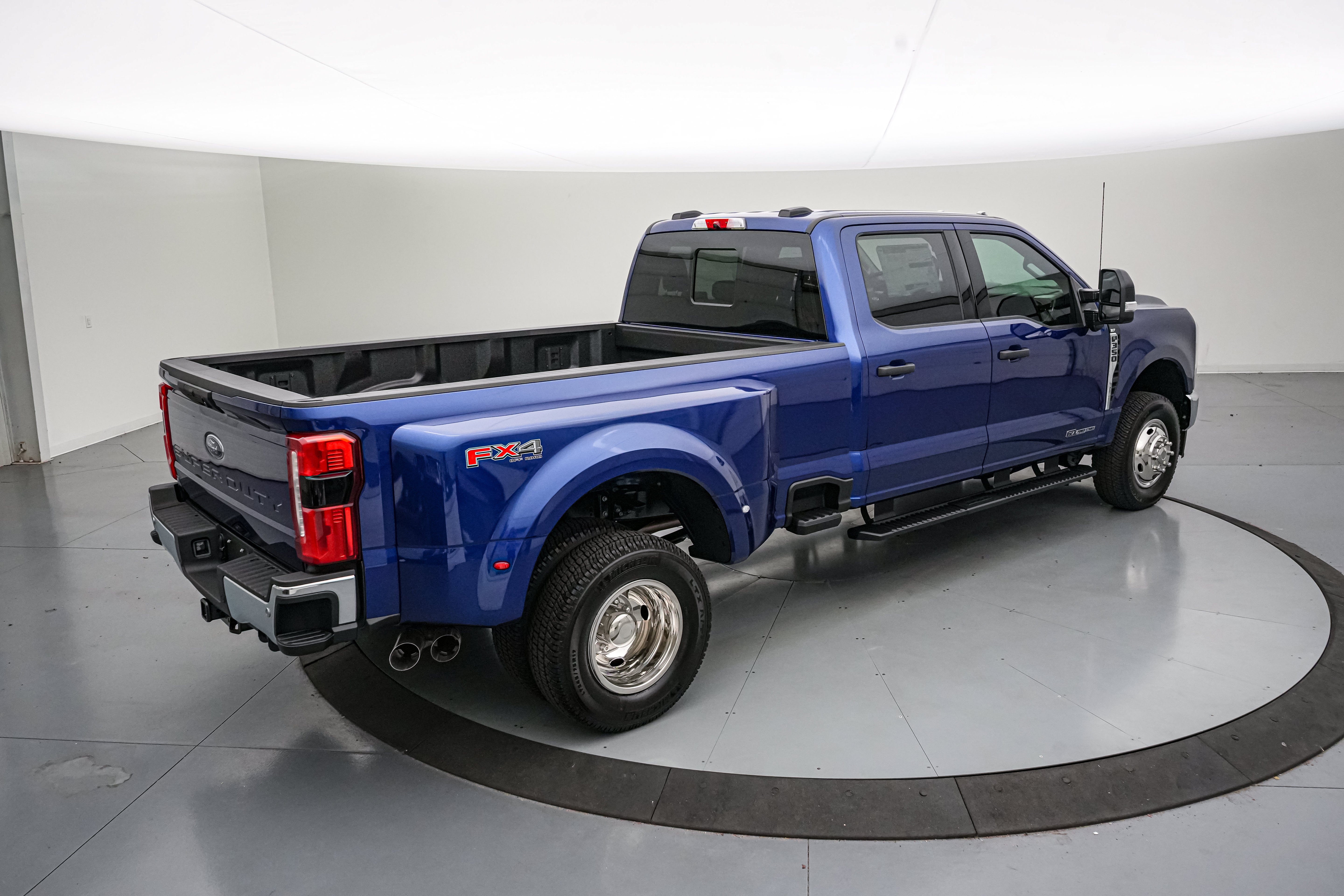 2026 Ford Super Duty F-350 DRW XLT Special Edition
