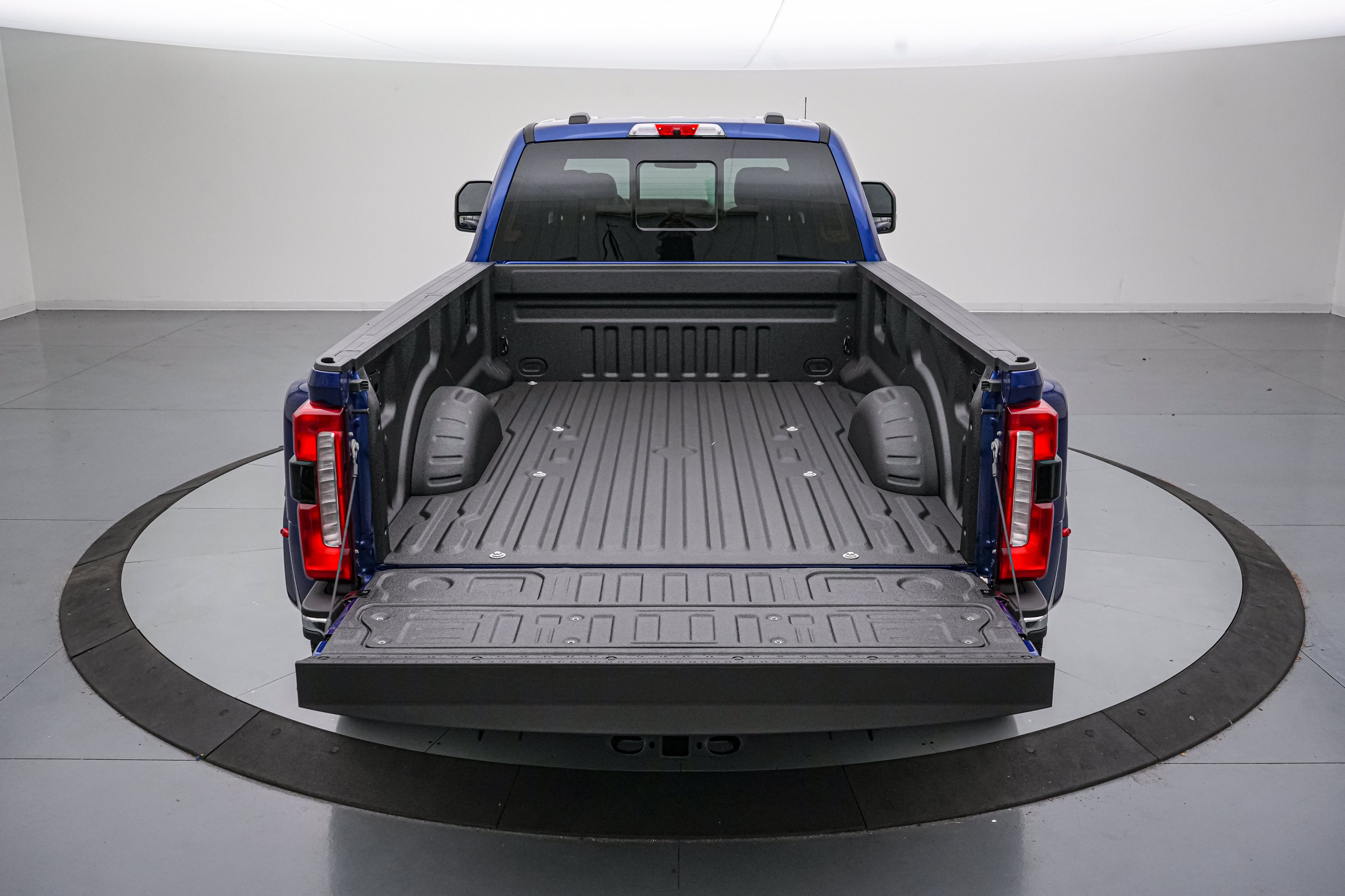 2026 Ford Super Duty F-350 DRW XLT Special Edition