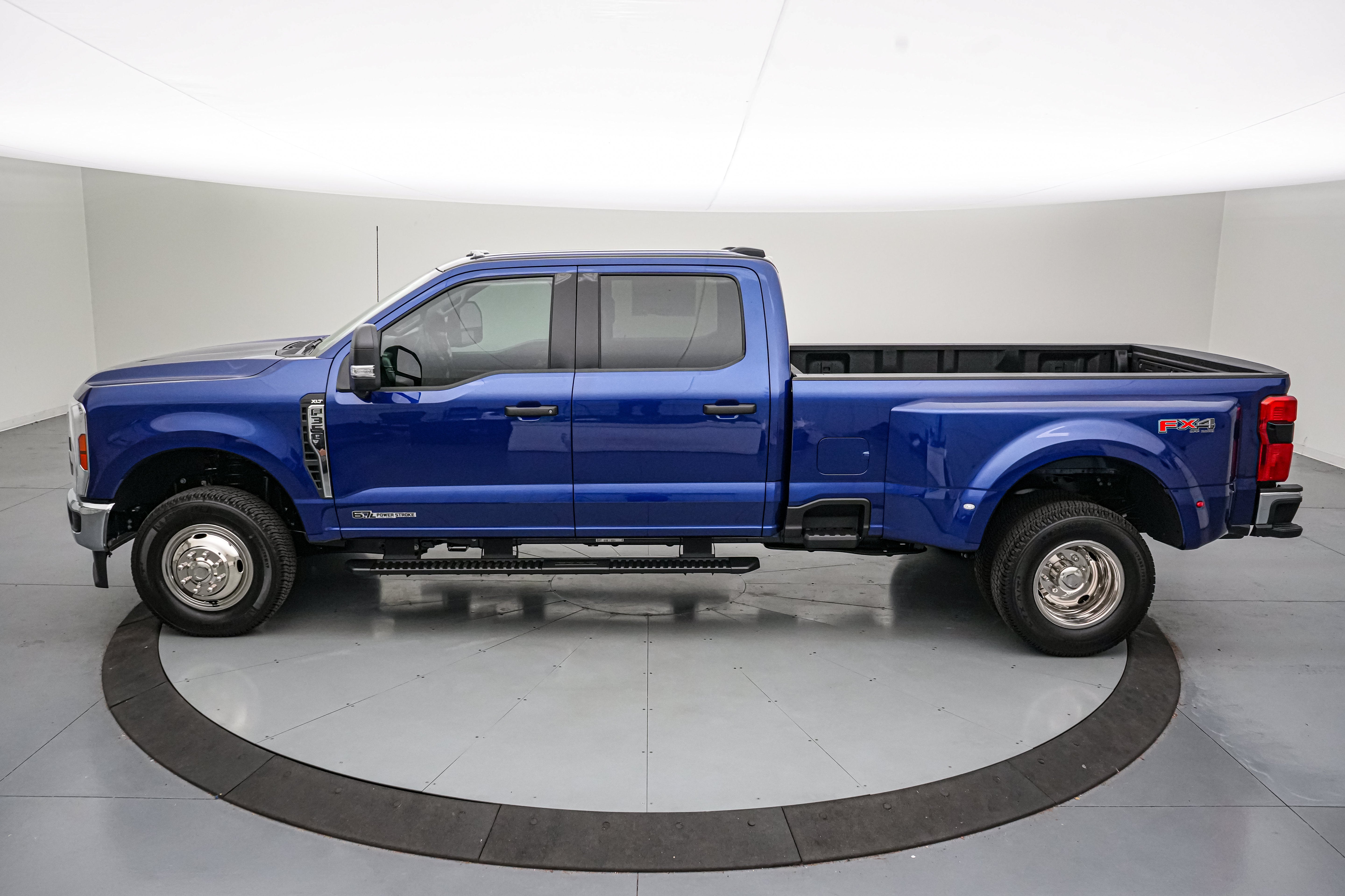 2026 Ford Super Duty F-350 DRW XLT Special Edition