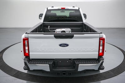 2026 Ford Super Duty F-350 DRW XLT