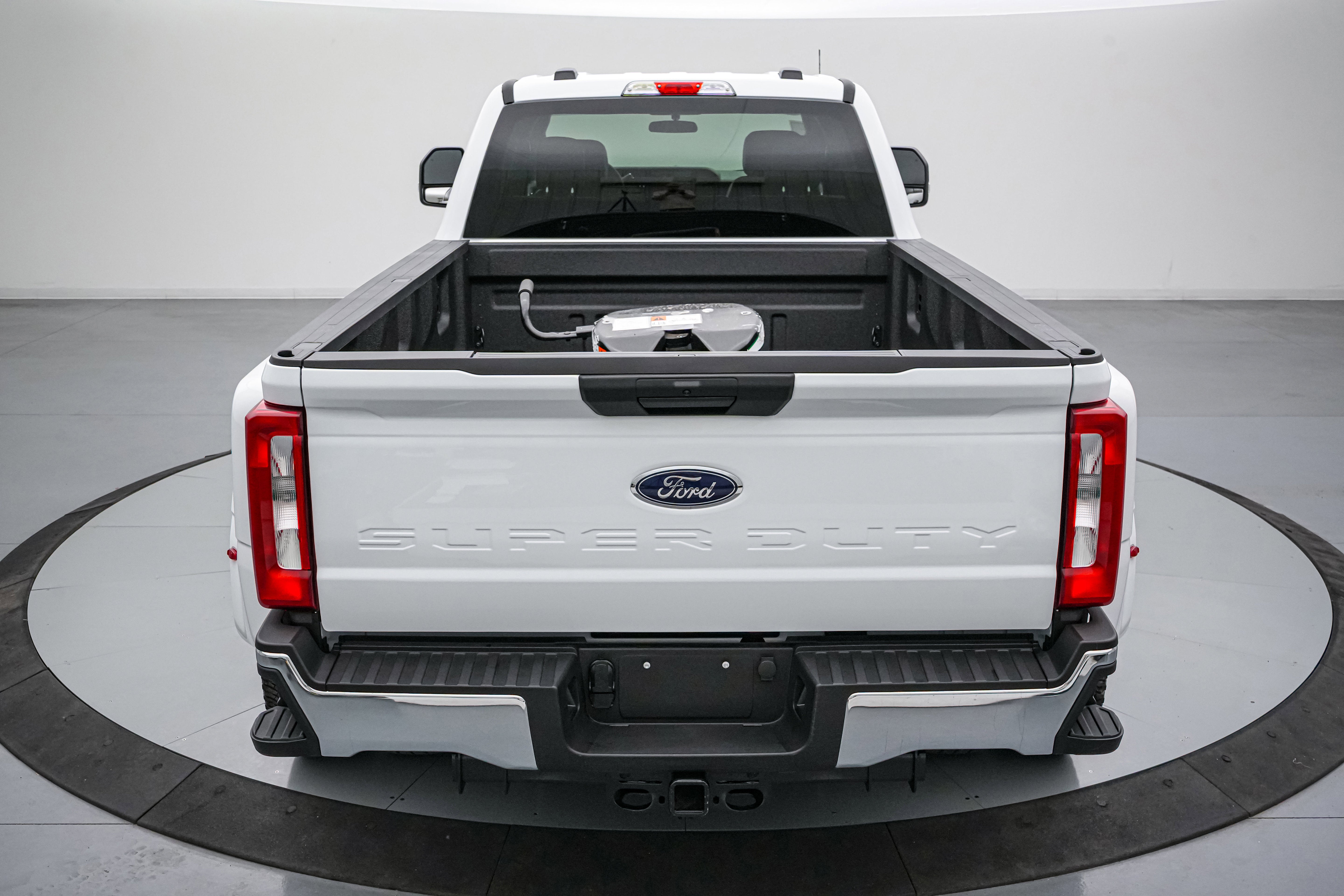 2026 Ford Super Duty F-350 DRW XLT