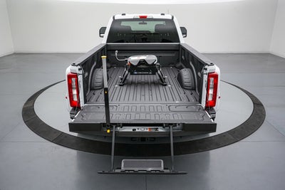 2026 Ford Super Duty F-350 DRW XLT