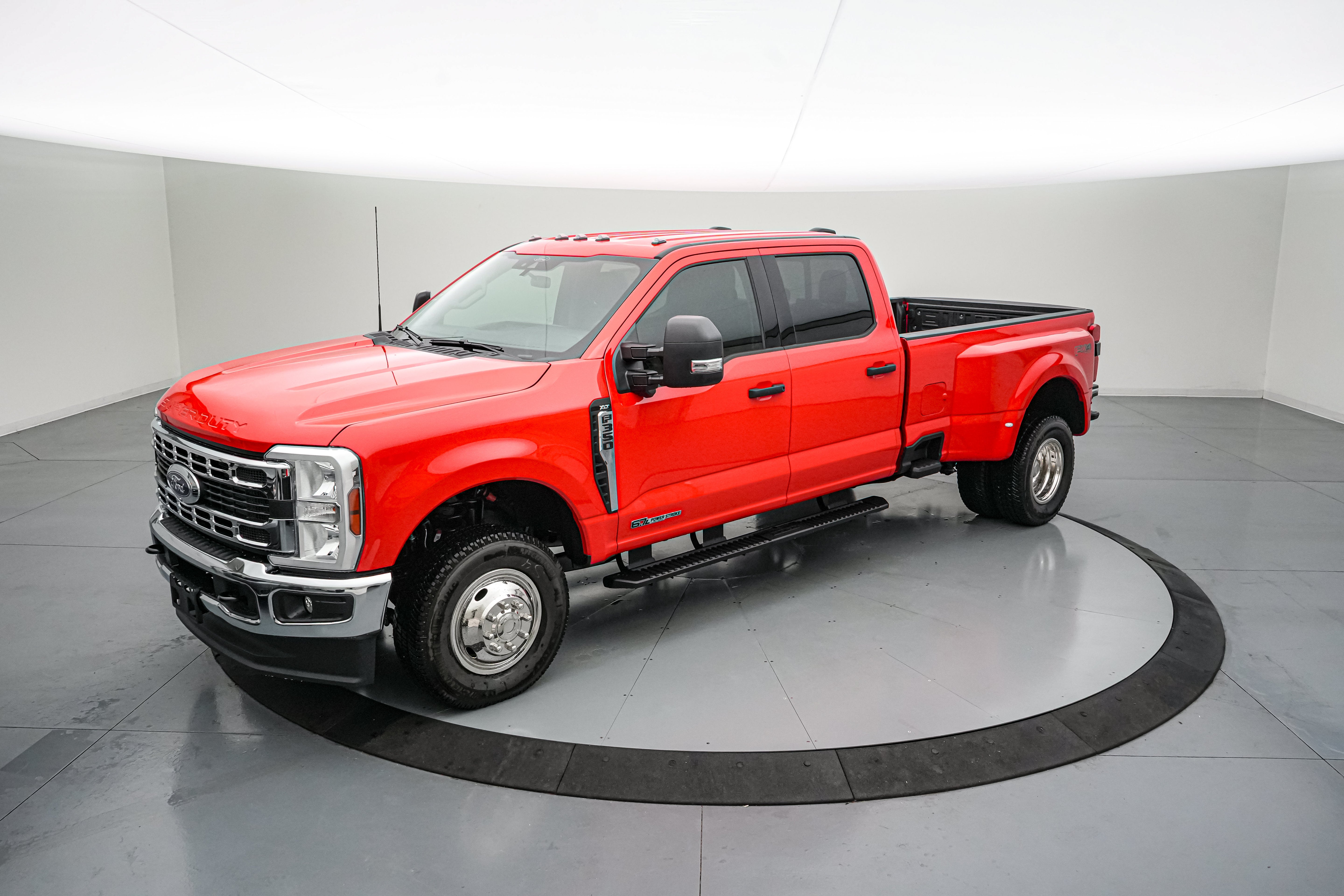 2026 Ford Super Duty F-350 DRW XLT Special Edition