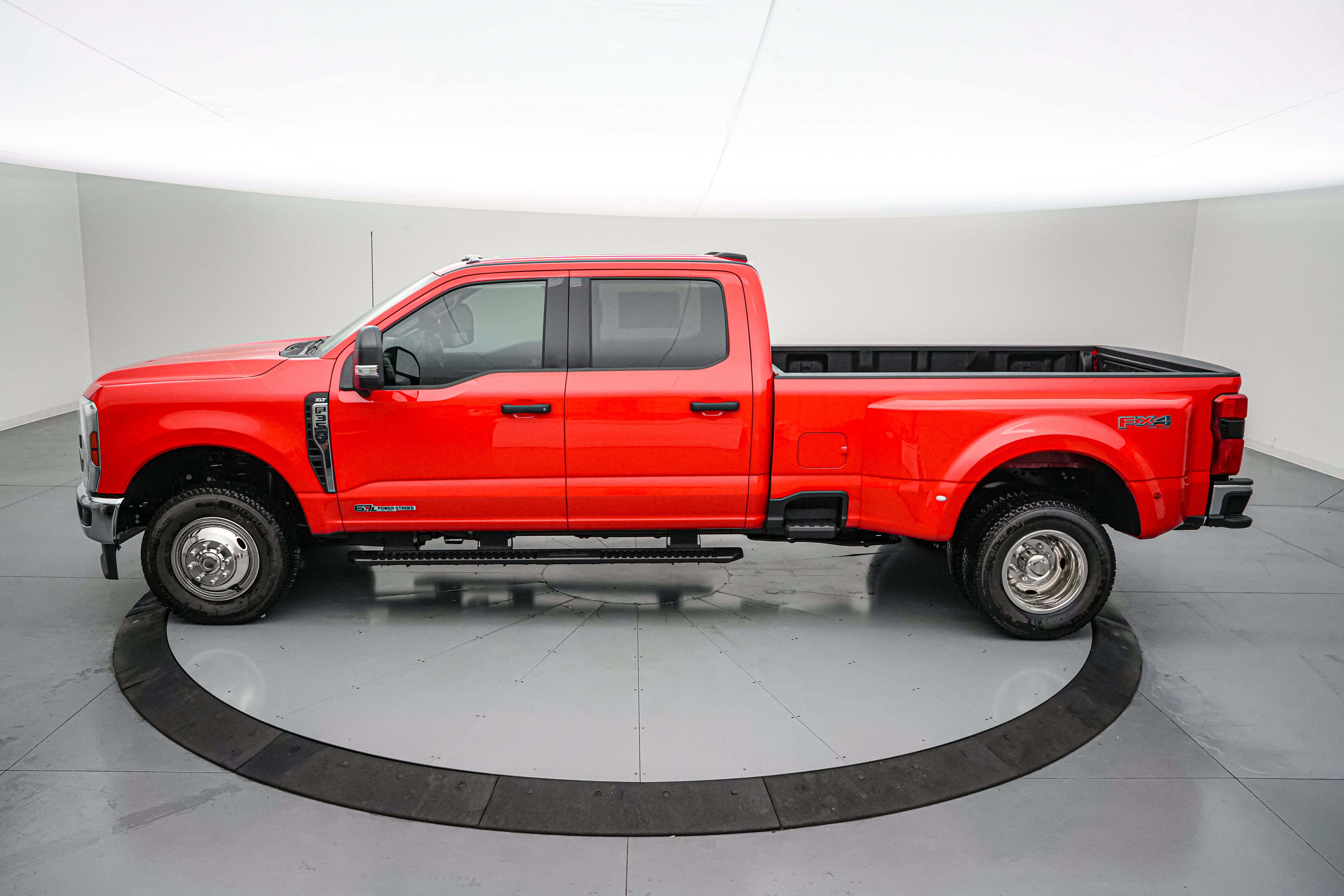 2026 Ford Super Duty F-350 DRW XLT Special Edition