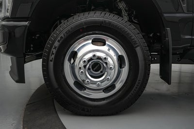 2026 Ford Super Duty F-350 DRW Platinum