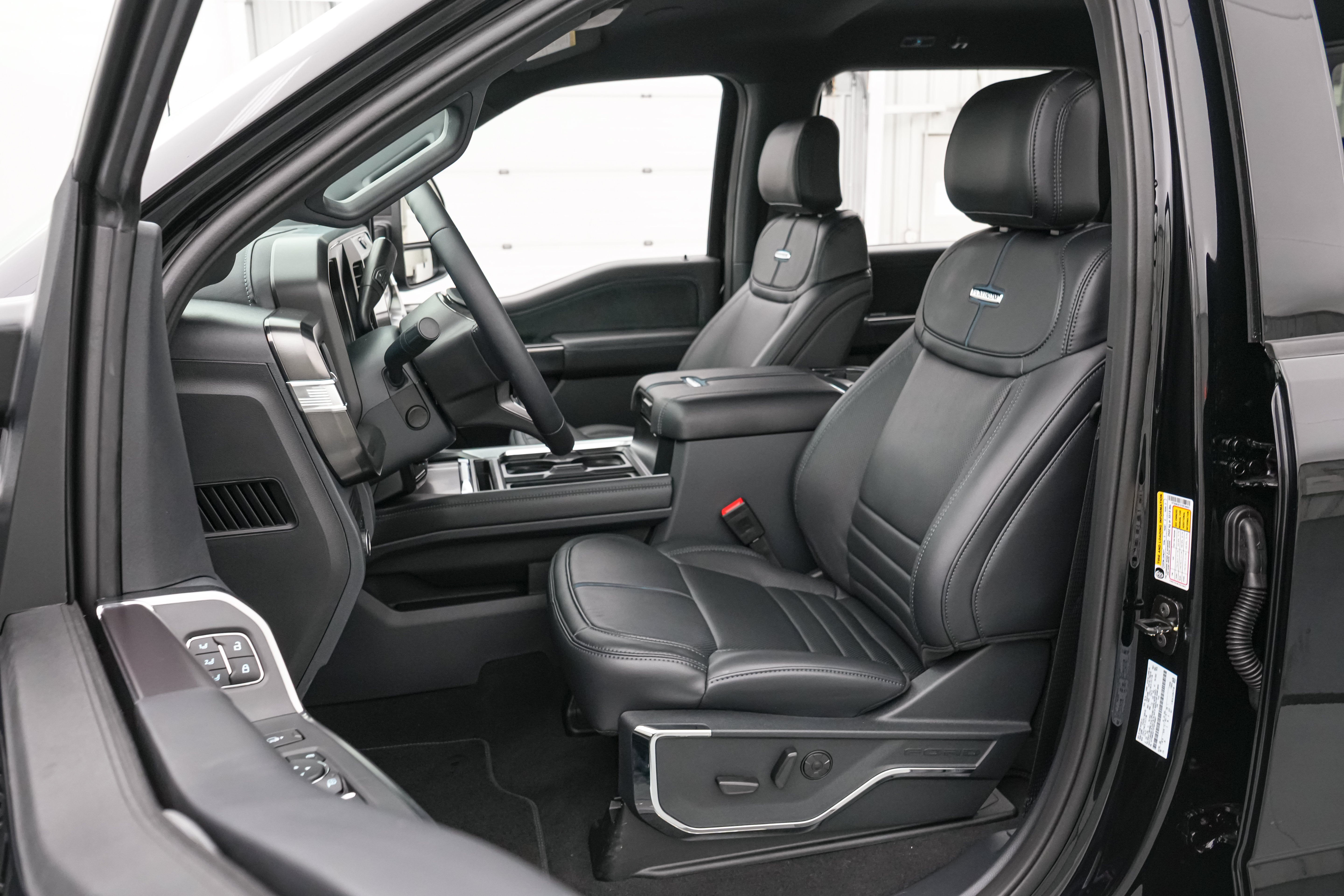 2026 Ford Super Duty F-350 DRW Platinum