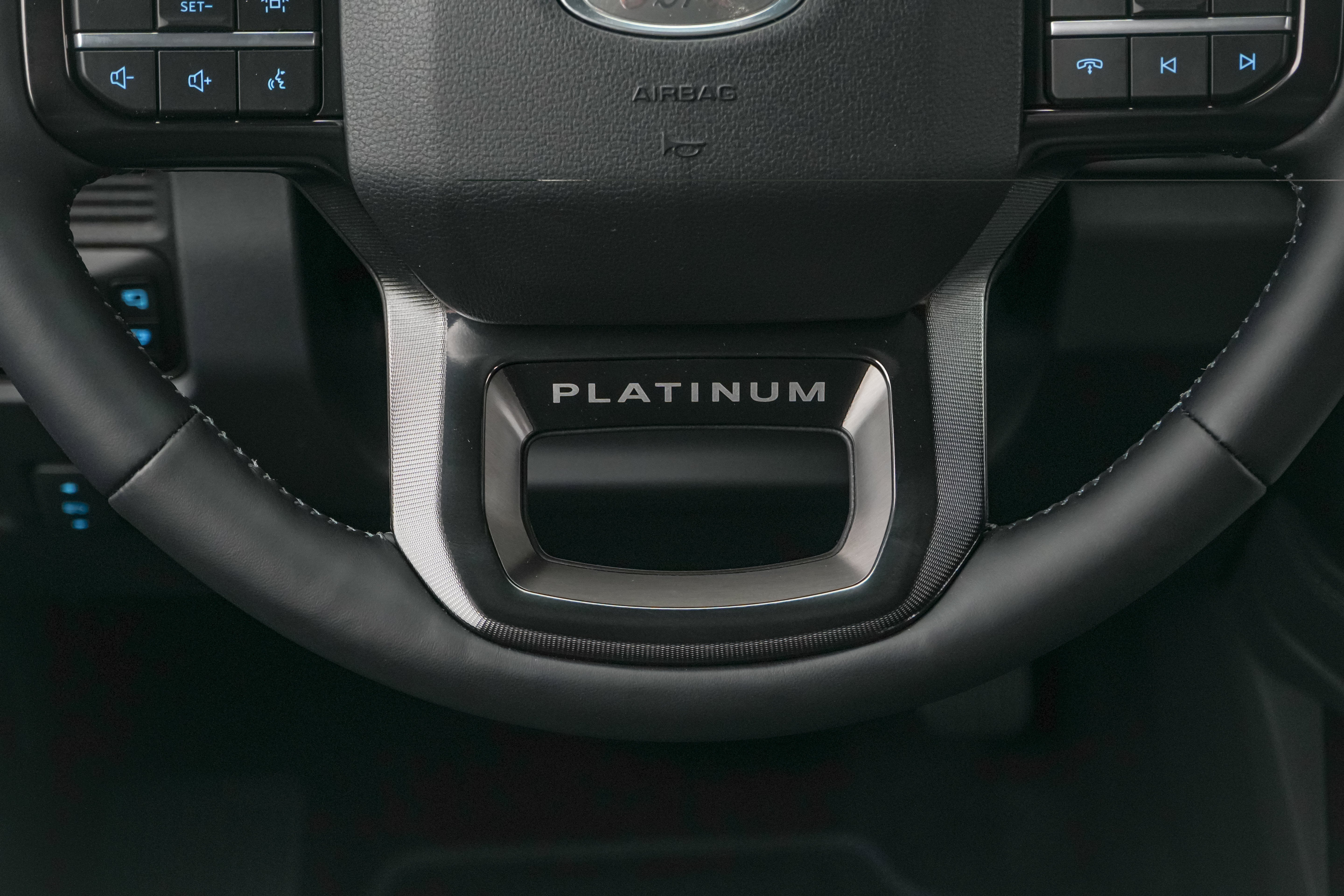 2026 Ford Super Duty F-350 DRW Platinum