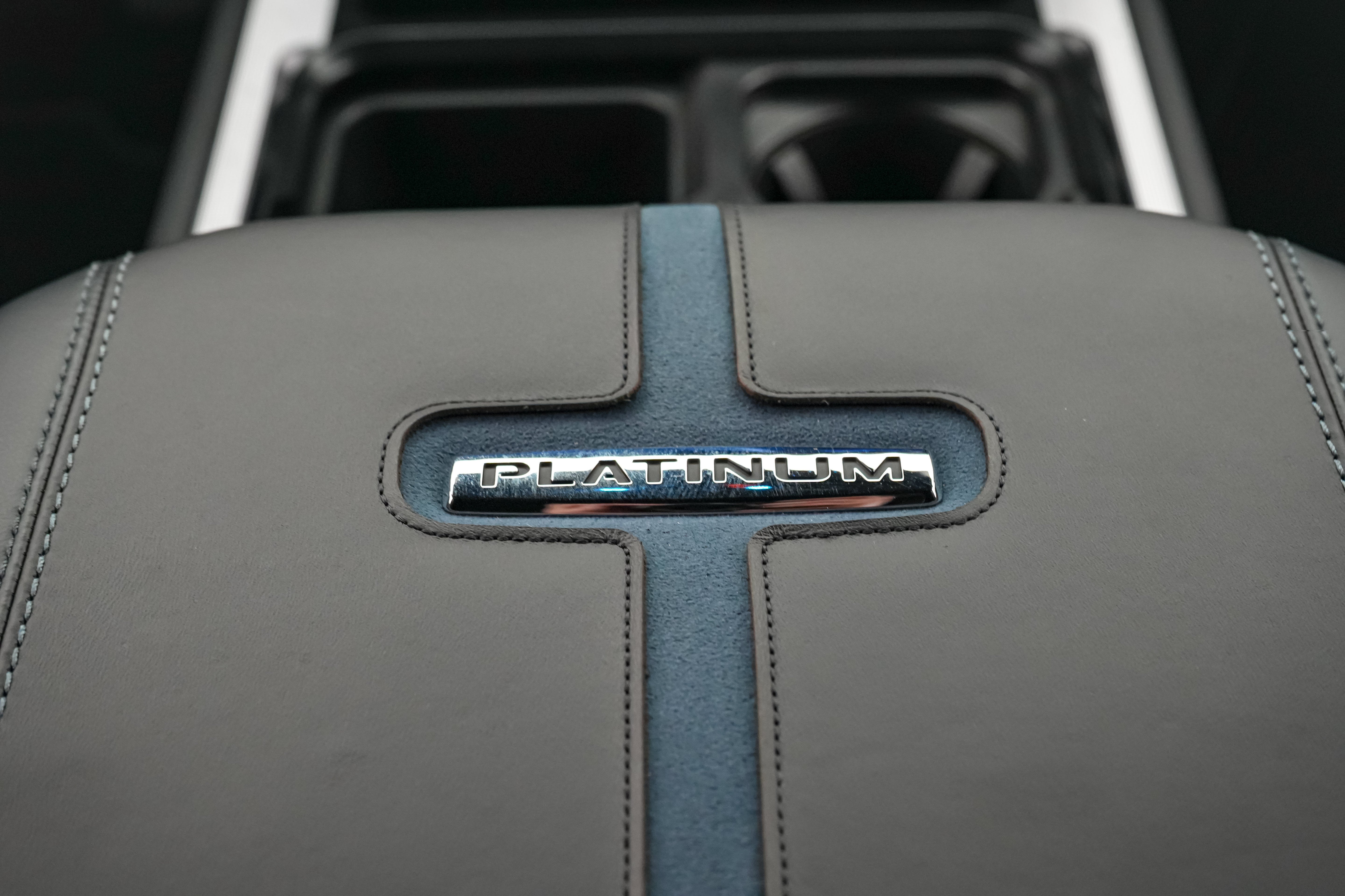 2026 Ford Super Duty F-350 DRW Platinum