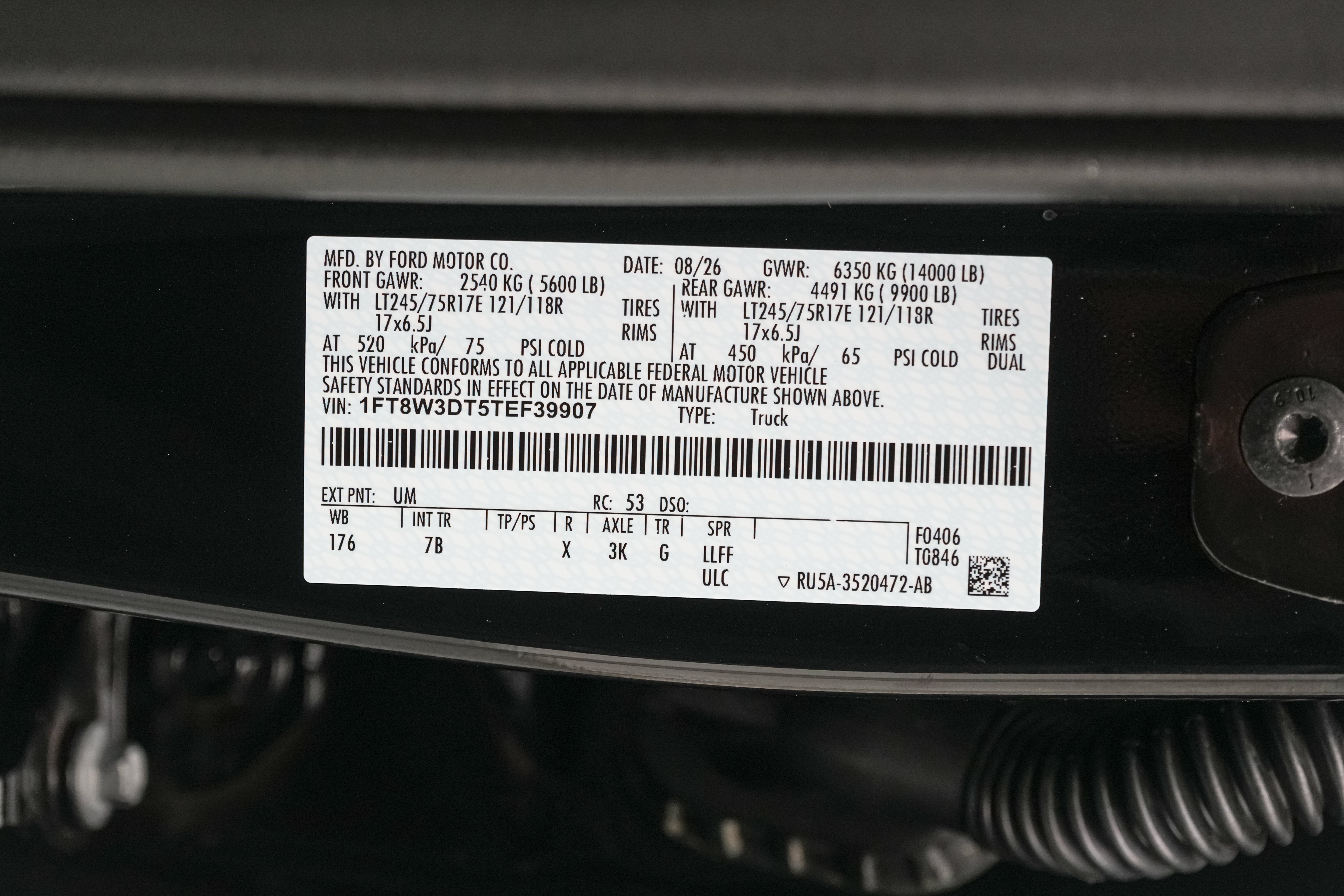 2026 Ford Super Duty F-350 DRW Platinum