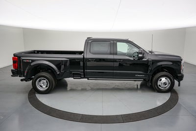 2026 Ford Super Duty F-350 DRW Platinum