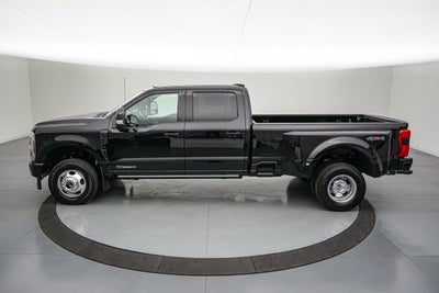 2026 Ford Super Duty F-350 DRW Platinum