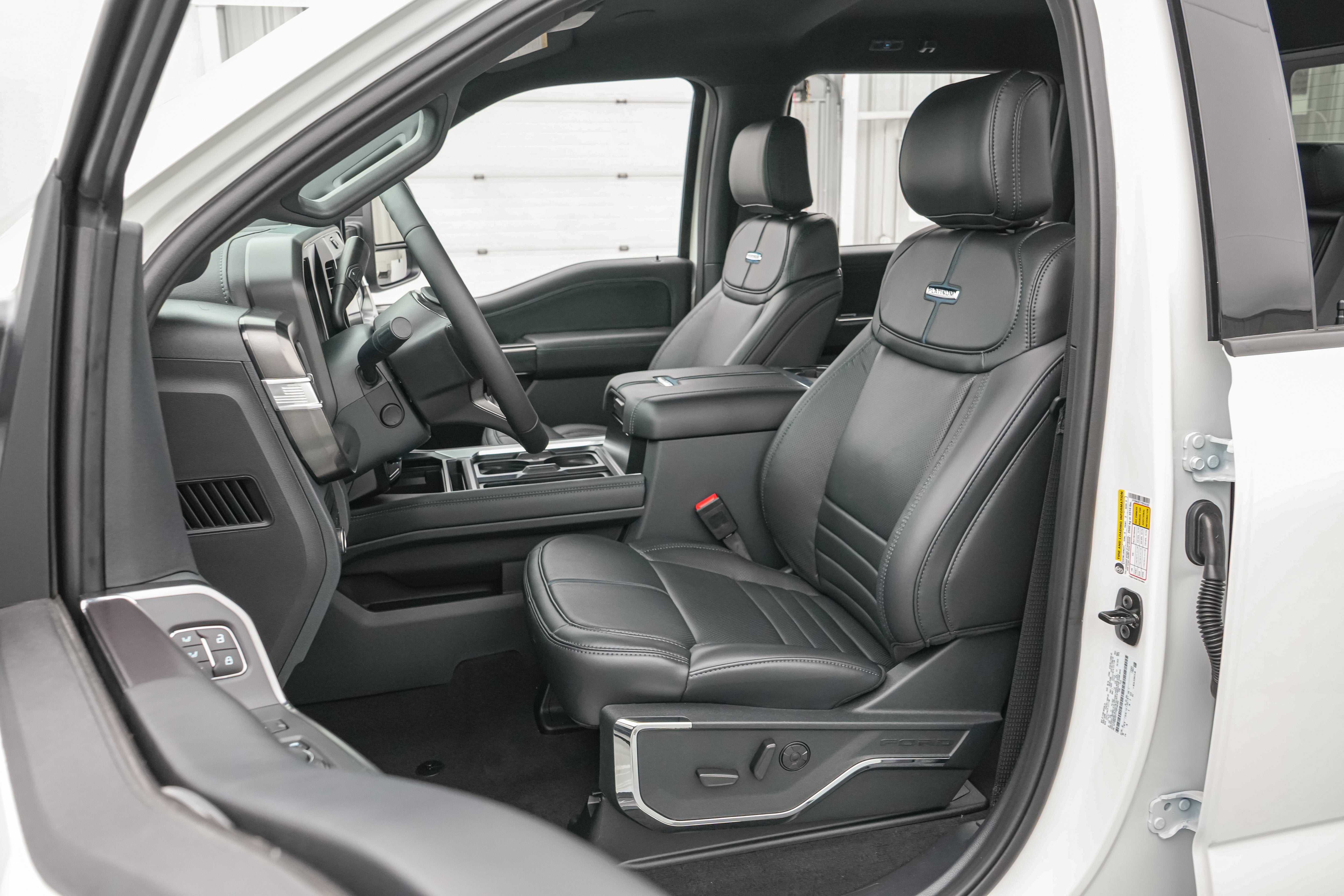 2026 Ford Super Duty F-350 DRW Platinum