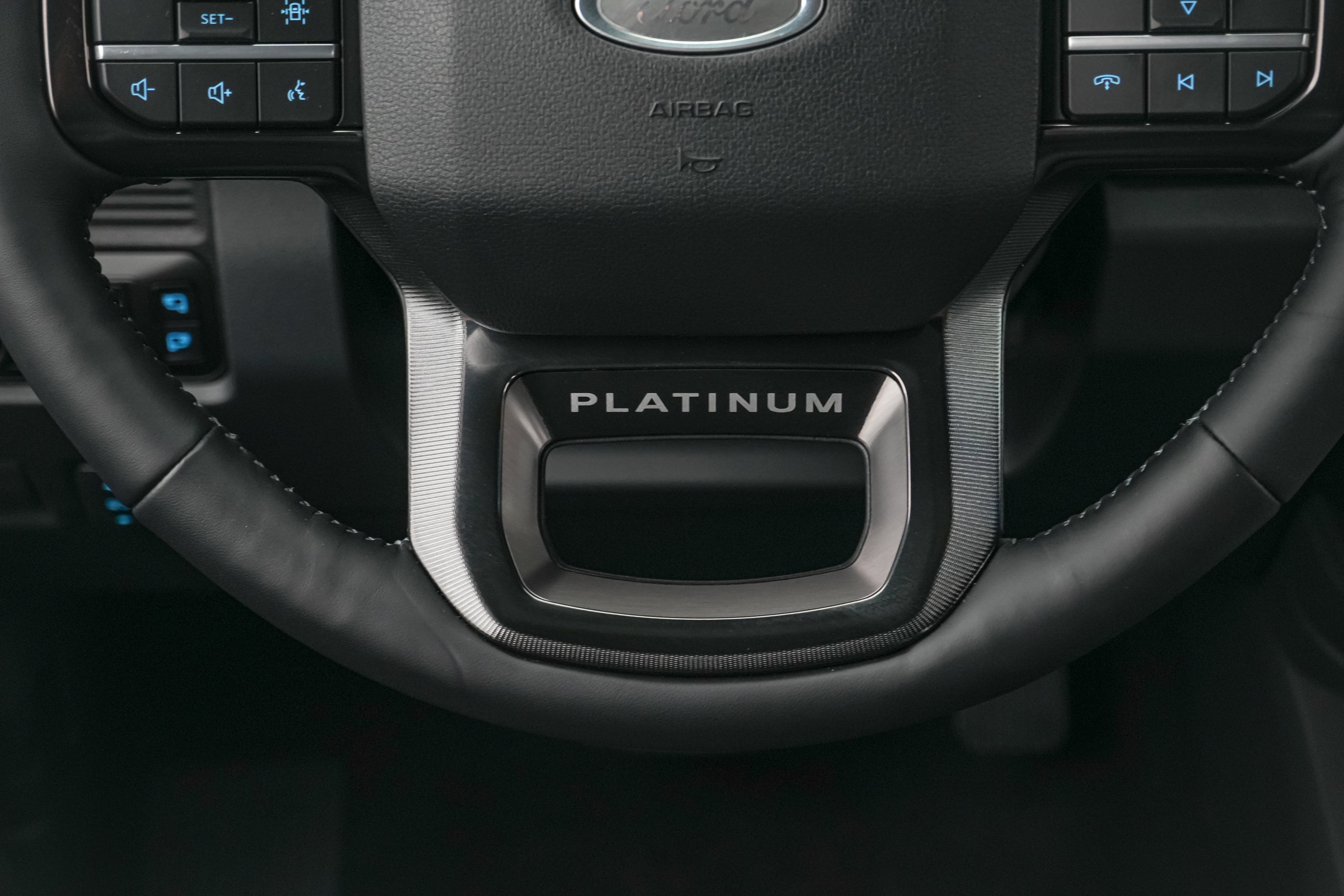 2026 Ford Super Duty F-350 DRW Platinum