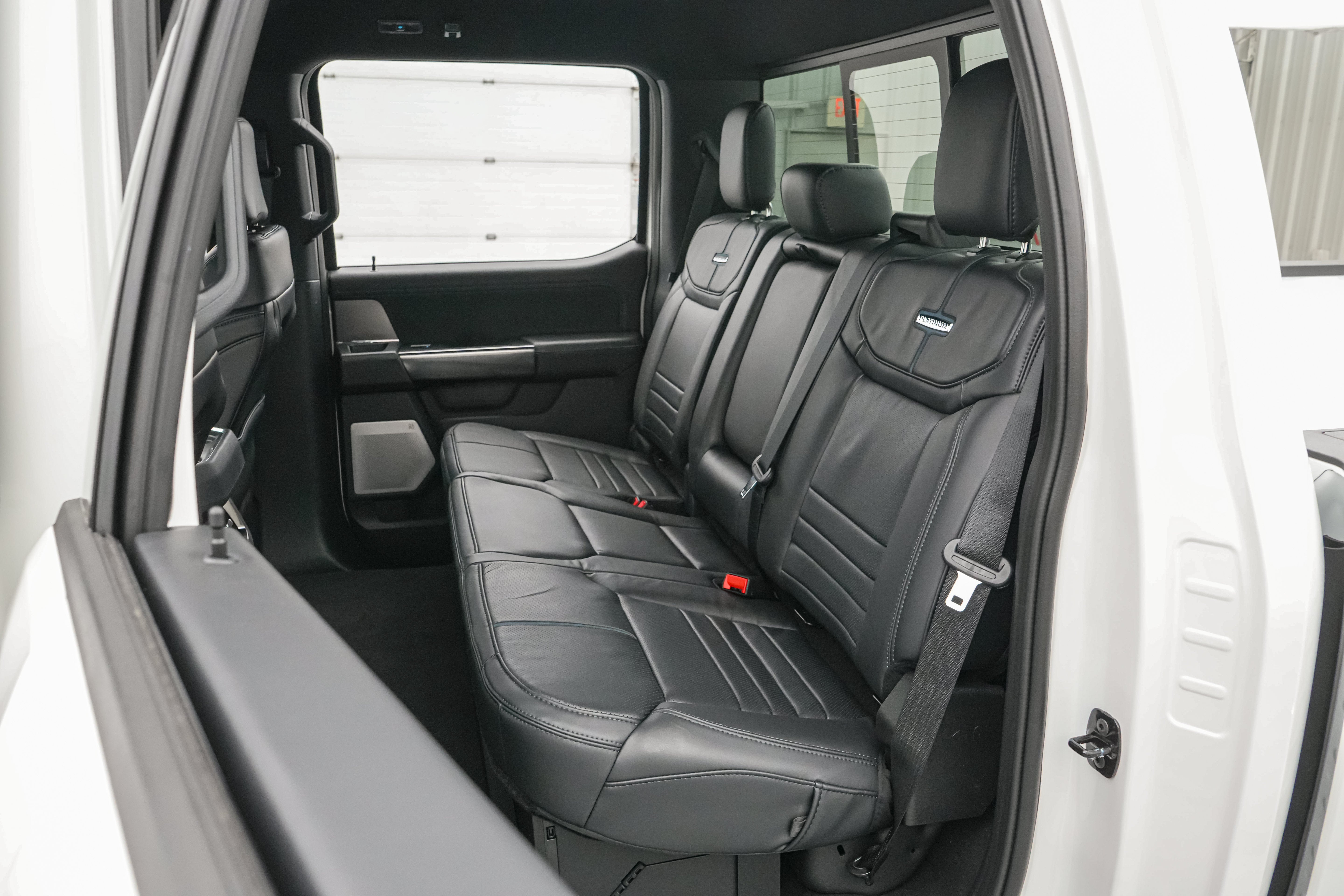 2026 Ford Super Duty F-350 DRW Platinum