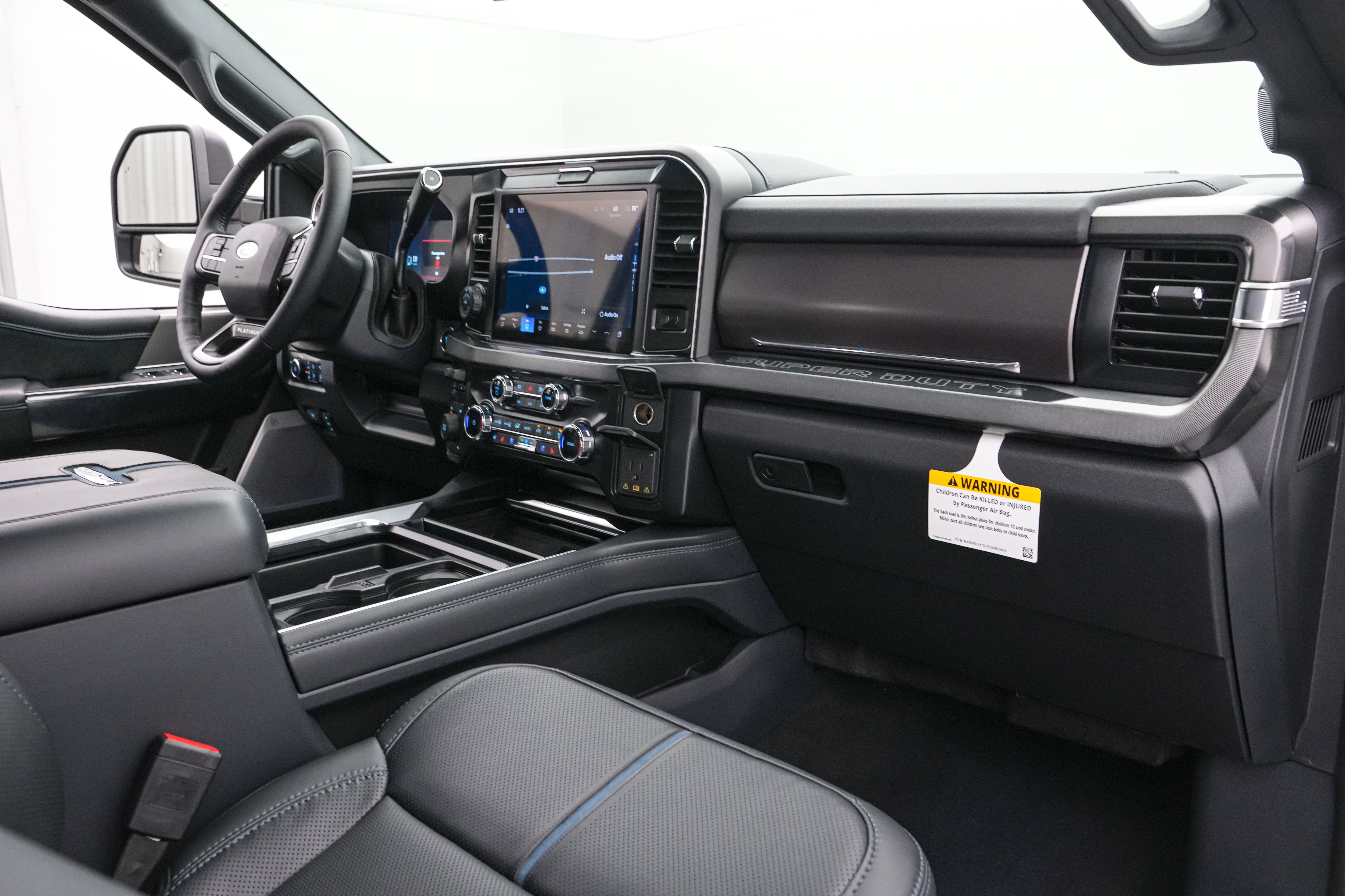 2026 Ford Super Duty F-350 DRW Platinum