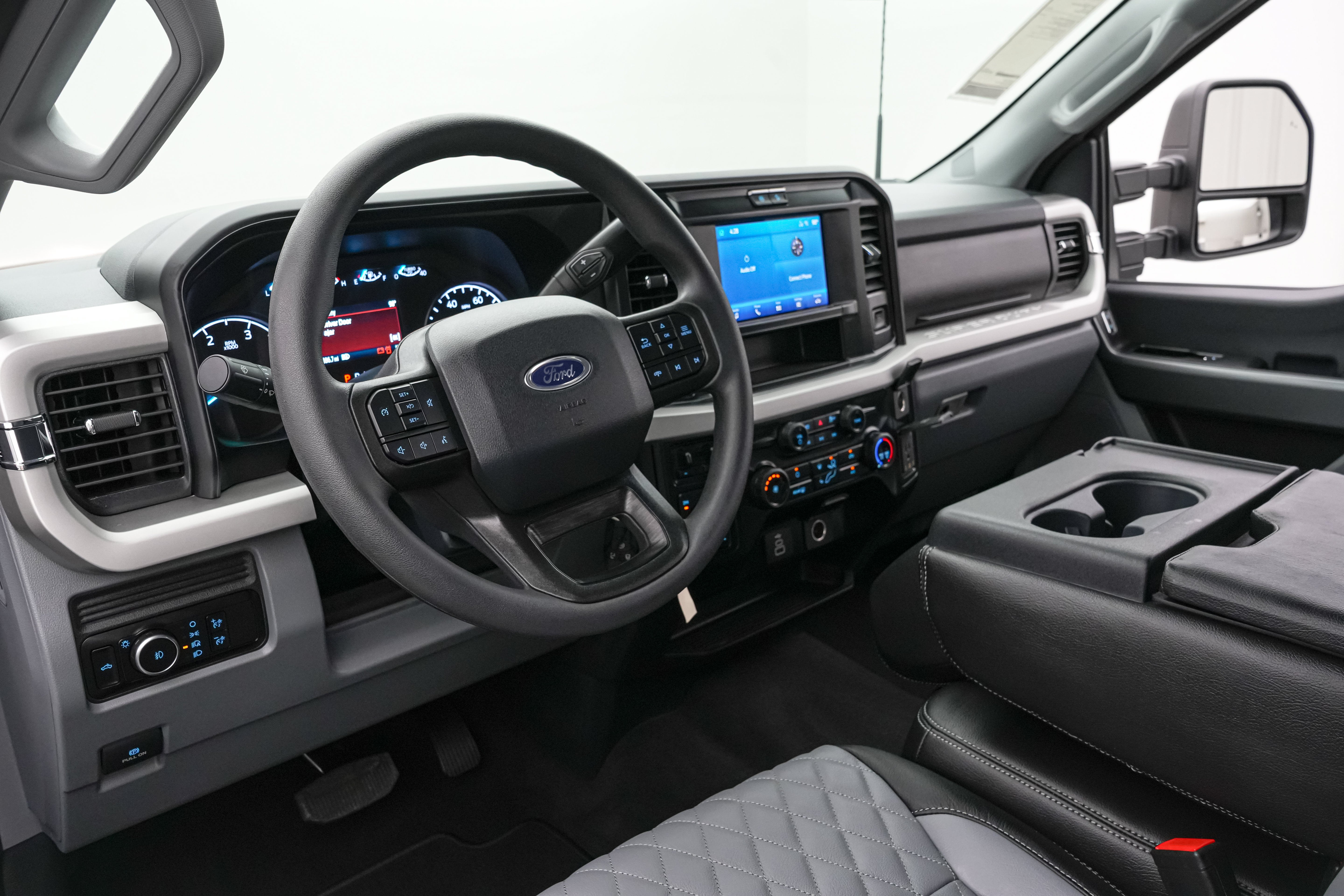 2026 Ford Super Duty F-350 DRW XLT Special Edition