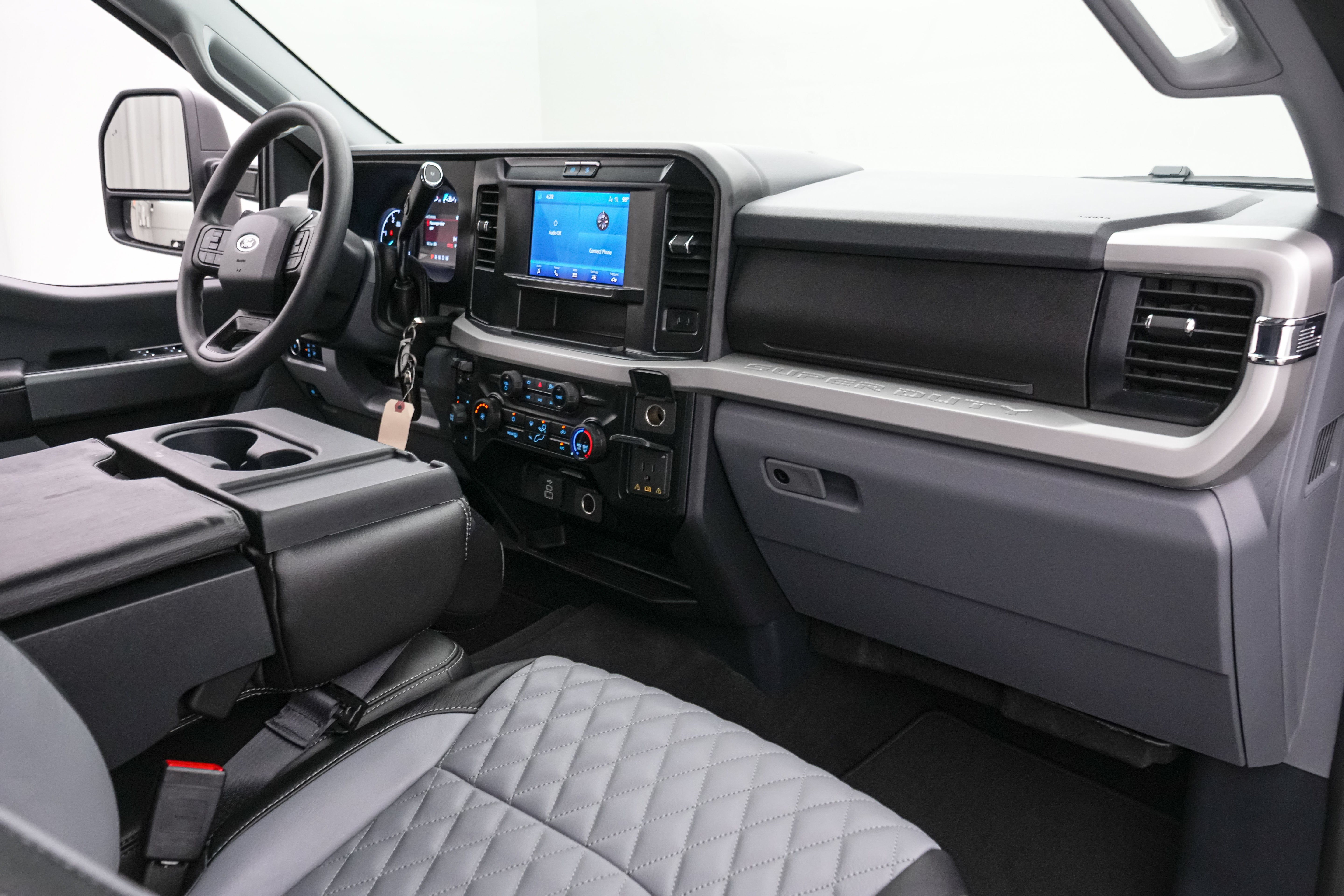 2026 Ford Super Duty F-350 DRW XLT Special Edition