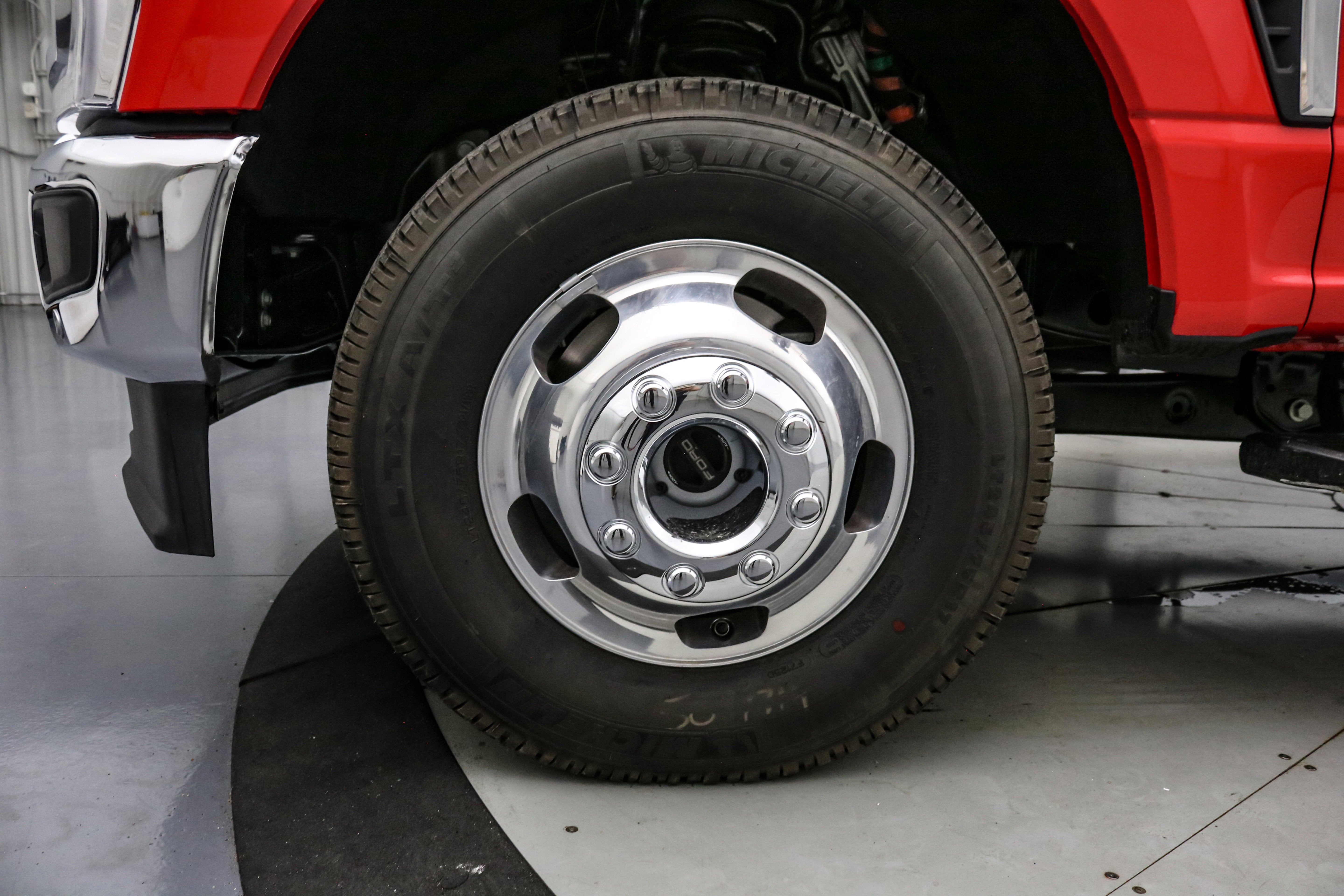 2026 Ford Super Duty F-350 DRW LARIAT