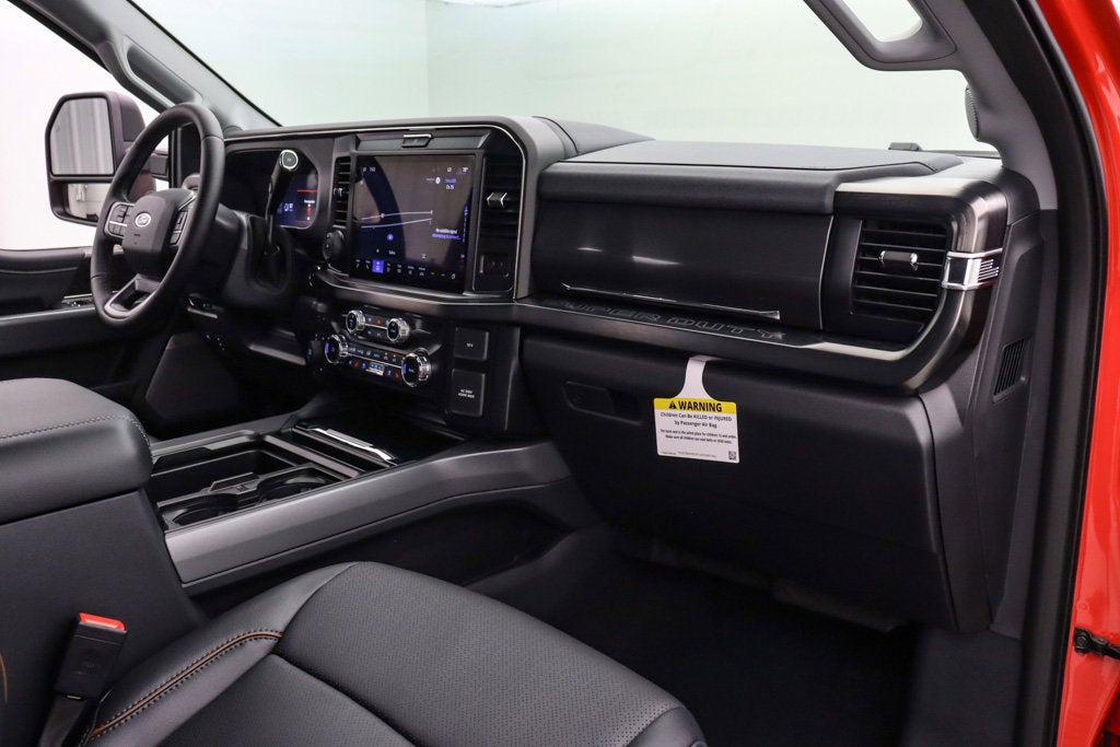 2026 Ford Super Duty F-350 DRW LARIAT