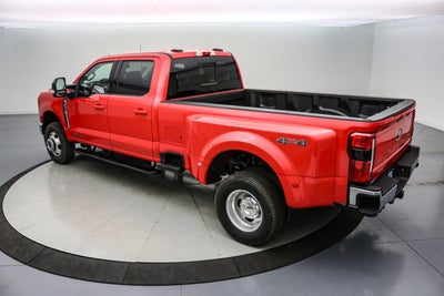 2026 Ford Super Duty F-350 DRW LARIAT