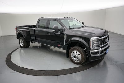 2026 Ford Super Duty F-450 DRW Lariat