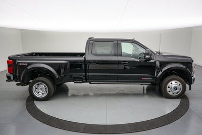 2026 Ford Super Duty F-450 DRW Lariat