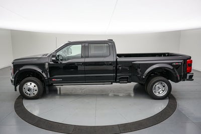 2026 Ford Super Duty F-450 DRW Lariat