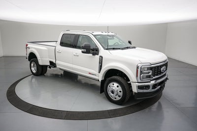 2026 Ford Super Duty F-450 DRW LARIAT