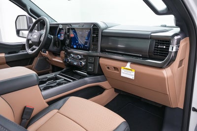 2026 Ford Super Duty F-450 DRW LARIAT