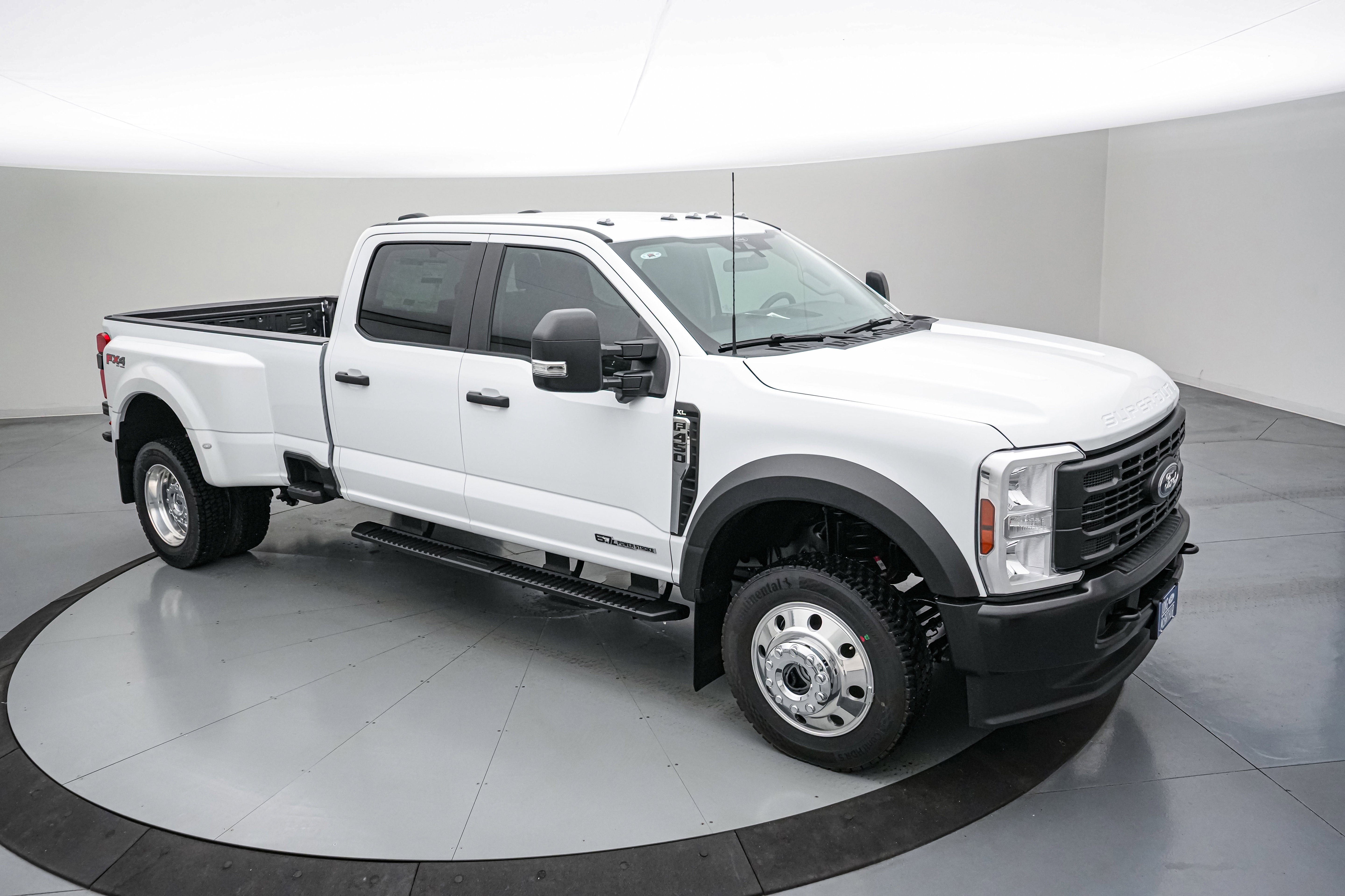 2026 Ford Super Duty F-450 DRW XL