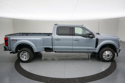 2026 Ford Super Duty F-450 DRW Platinum